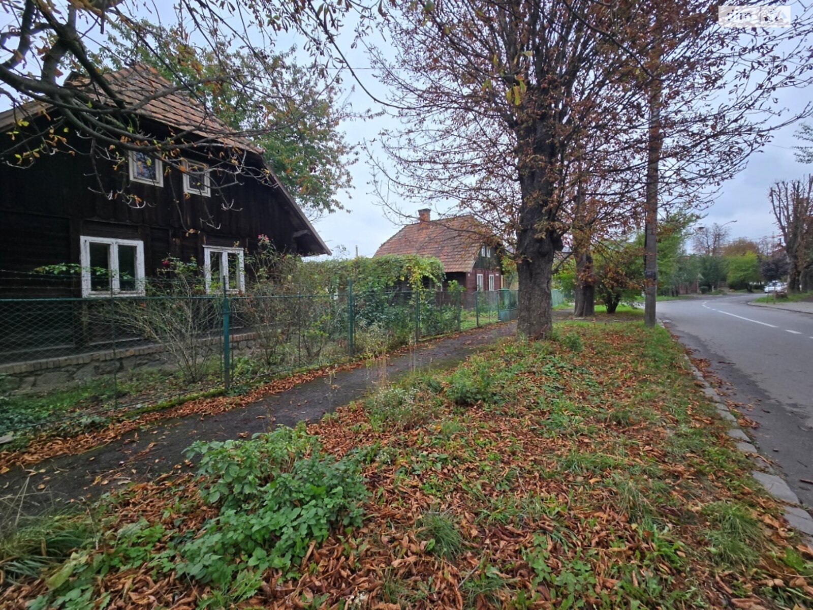 Земля під житлову забудову в Ужгороді, район Мала Прага, площа 4.06 сотки фото 1 Земля під житлову забудову в Ужгороді, район Мала Прага, площа 4.06 сотки фото 1