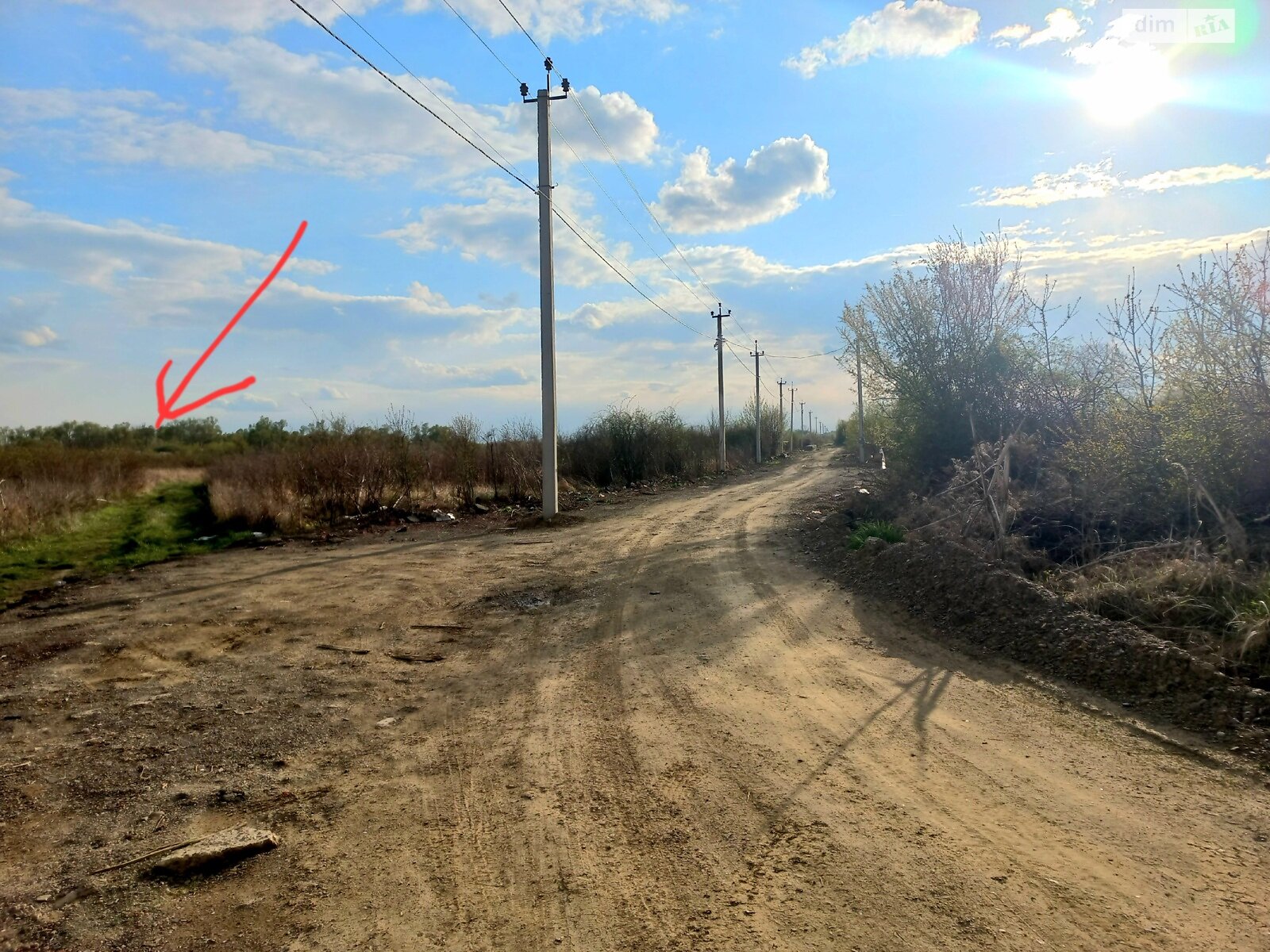 Земля под жилую застройку в Ужгороде, район Садовый, площадь 5.5 сотки фото 1 Земля под жилую застройку в Ужгороде, район Садовый, площадь 5.5 сотки фото 1