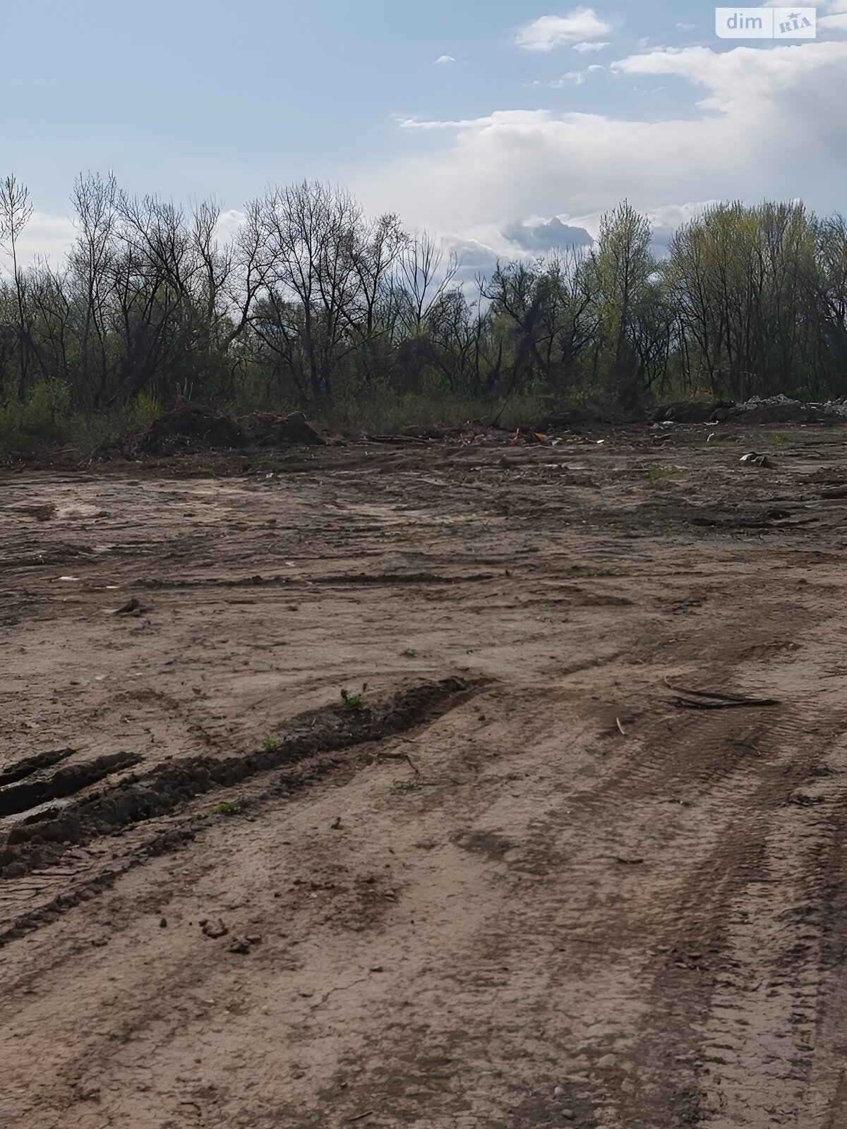 Земля под жилую застройку в Ужгороде, район Садовый, площадь 1.7 Га фото 1 Земля под жилую застройку в Ужгороде, район Садовый, площадь 1.7 Га фото 1