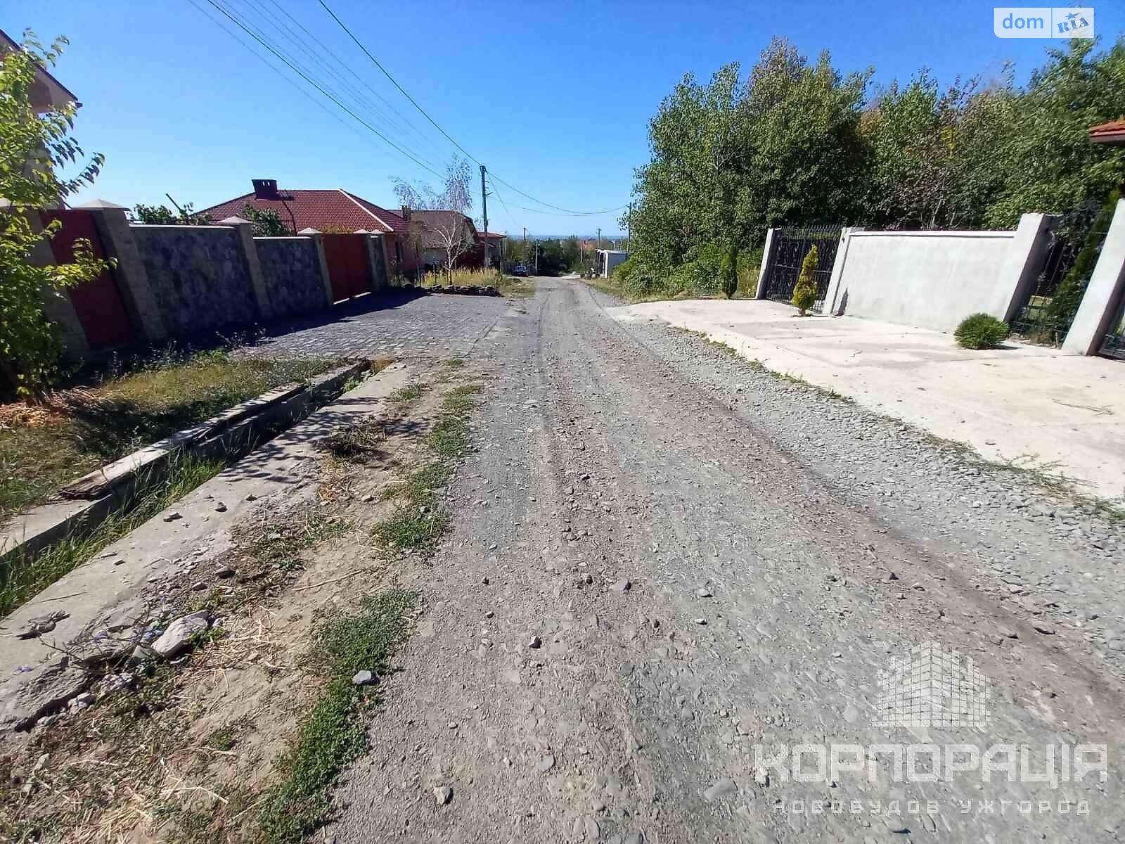 Земельна ділянка під житлову забудову в Ужгороді, площа 16 соток фото 1 Земельна ділянка під житлову забудову в Ужгороді, площа 16 соток фото 1