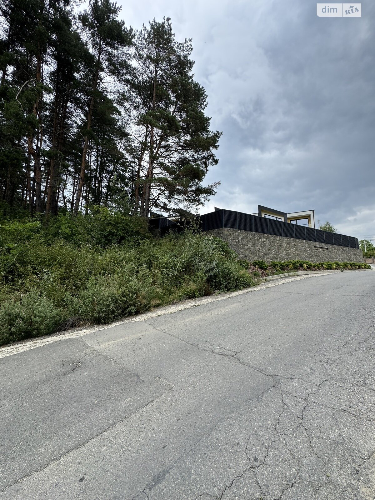 Земля під житлову забудову в Ужгороді, район Шахта, площа 25 соток фото 1 Земля під житлову забудову в Ужгороді, район Шахта, площа 25 соток фото 1