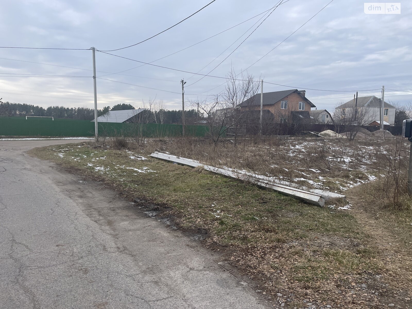 Земельна ділянка під житлову забудову в Варовичі, площа 9.3 сотки фото 1 Земельна ділянка під житлову забудову в Варовичі, площа 9.3 сотки фото 1