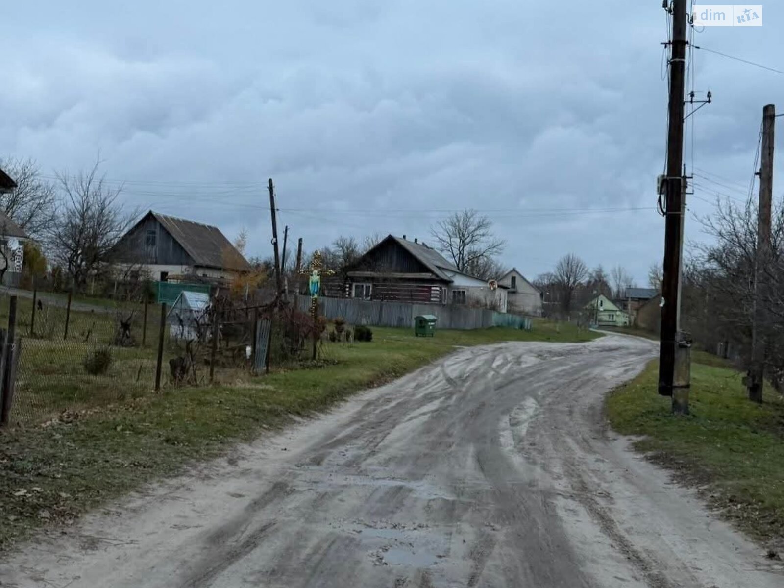 Земельна ділянка під житлову забудову в Великих Бережцях, площа 15.35 сотки фото 1 Земельна ділянка під житлову забудову в Великих Бережцях, площа 15.35 сотки фото 1