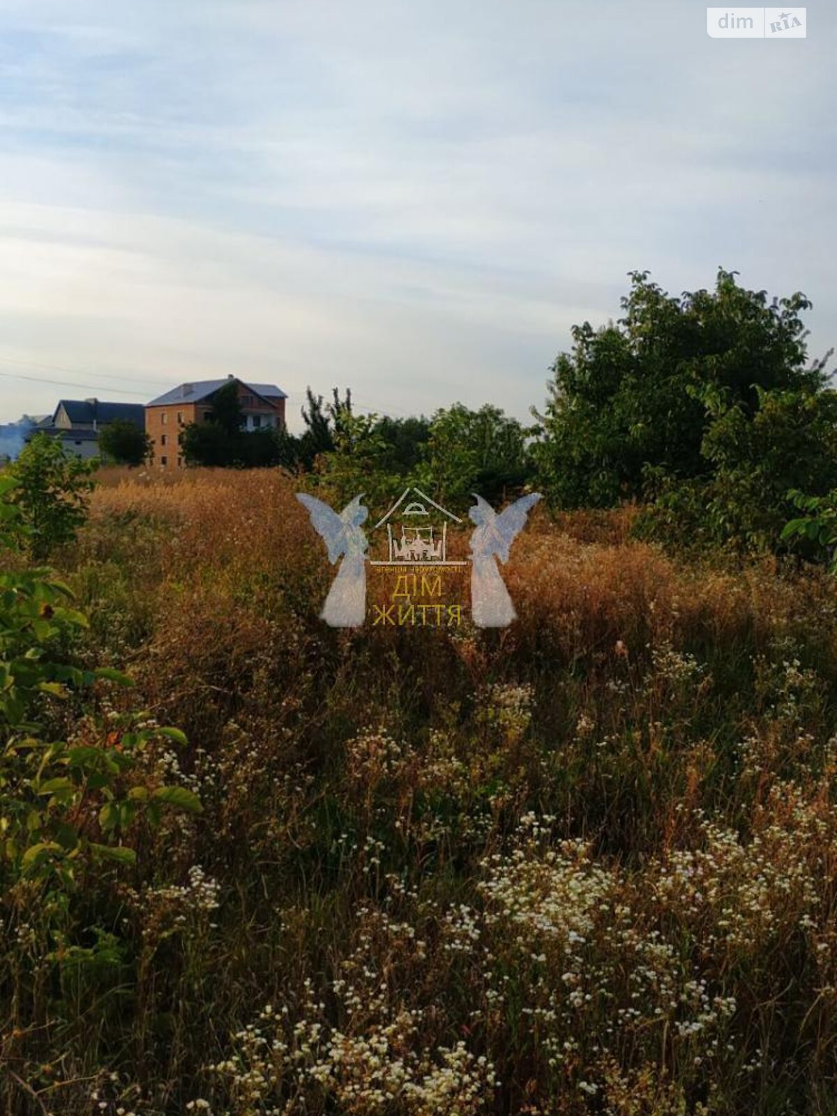 Земельный участок под жилую застройку в Великих Гаях, площадь 12 соток фото 1 Земельный участок под жилую застройку в Великих Гаях, площадь 12 соток фото 1