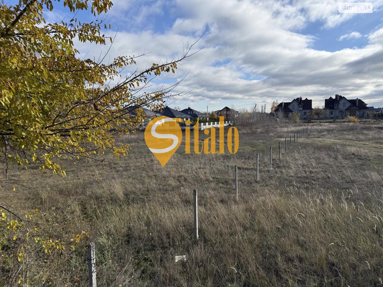 Земельный участок под жилую застройку в Вишенки, площадь 15 соток фото 1 Земельный участок под жилую застройку в Вишенки, площадь 15 соток фото 1