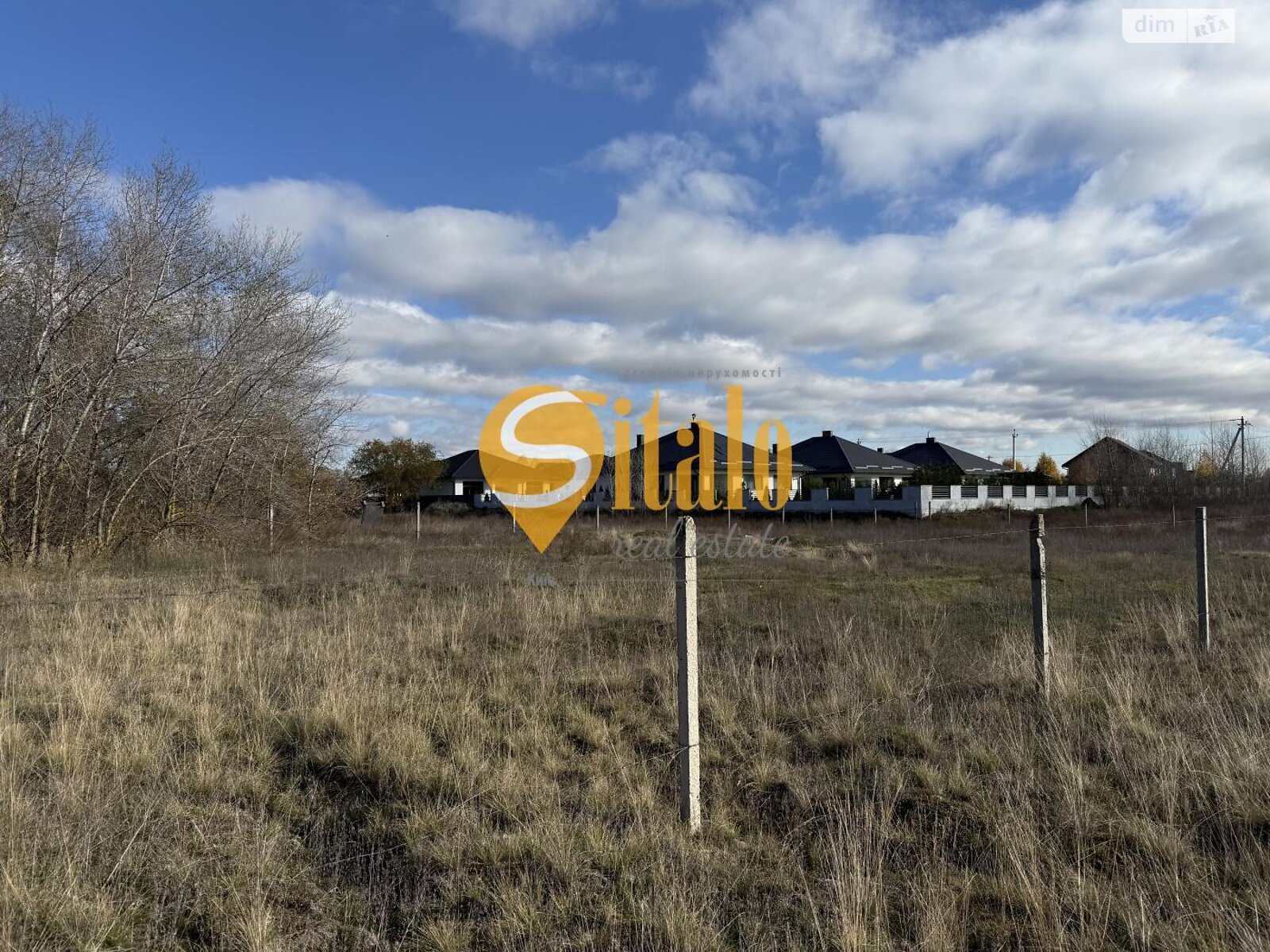 Земельный участок под жилую застройку в Вишенки, площадь 15 соток фото 1 Земельный участок под жилую застройку в Вишенки, площадь 15 соток фото 1