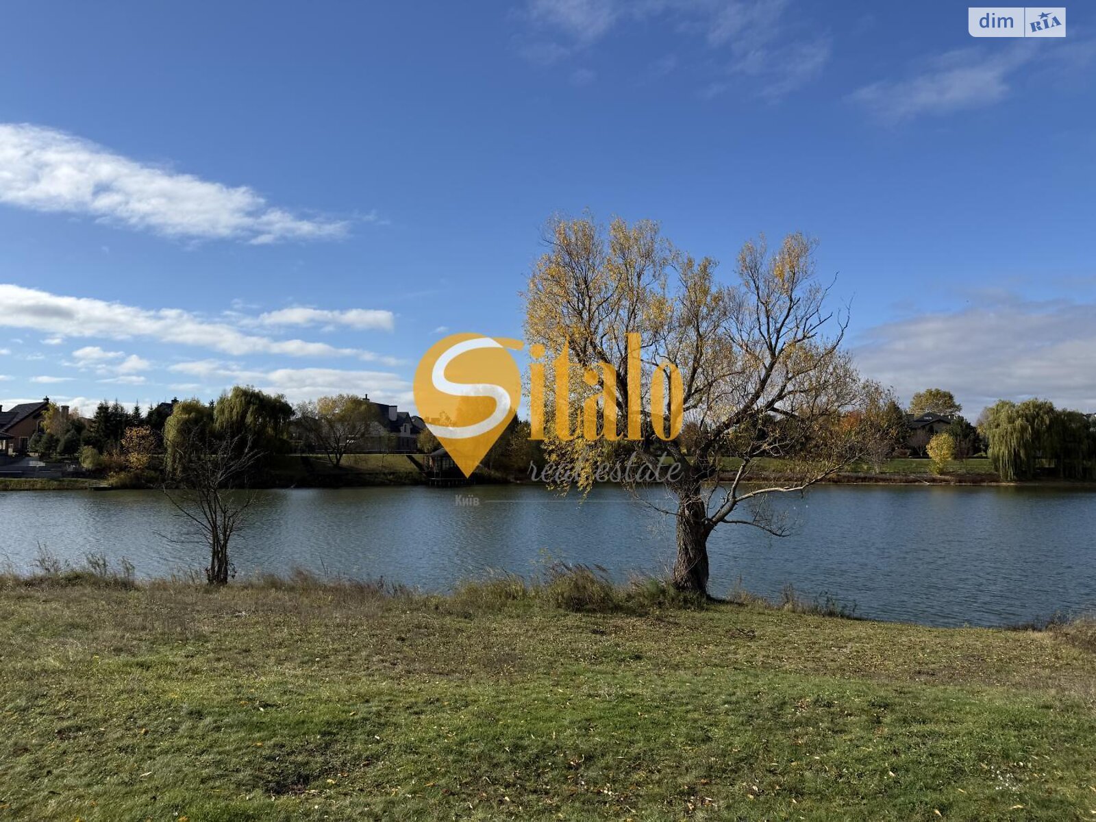 Земельный участок под жилую застройку в Вишенки, площадь 15 соток фото 1 Земельный участок под жилую застройку в Вишенки, площадь 15 соток фото 1