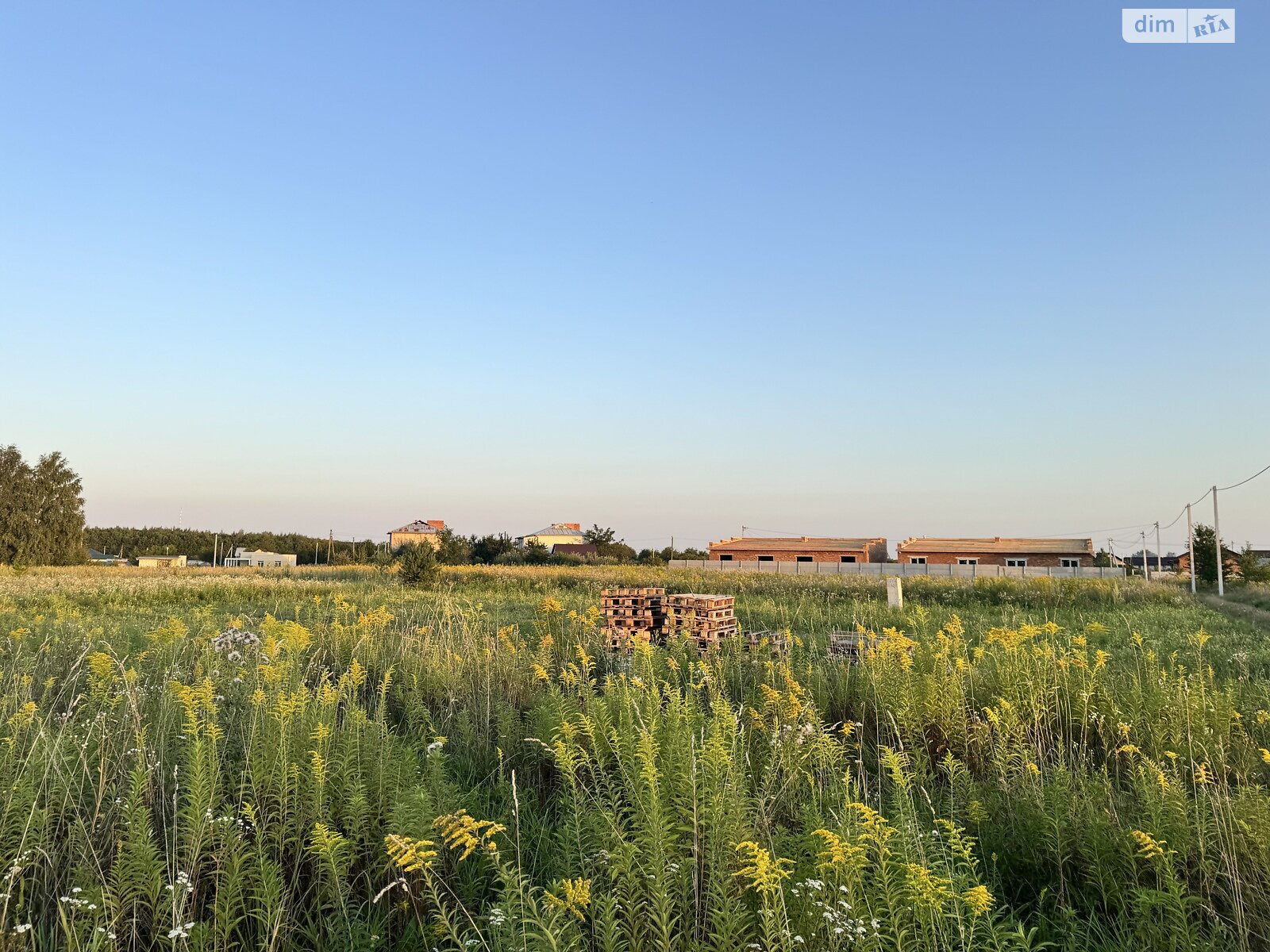 Земельна ділянка під житлову забудову в Якушинцях, площа 20 соток фото 1 Земельна ділянка під житлову забудову в Якушинцях, площа 20 соток фото 1