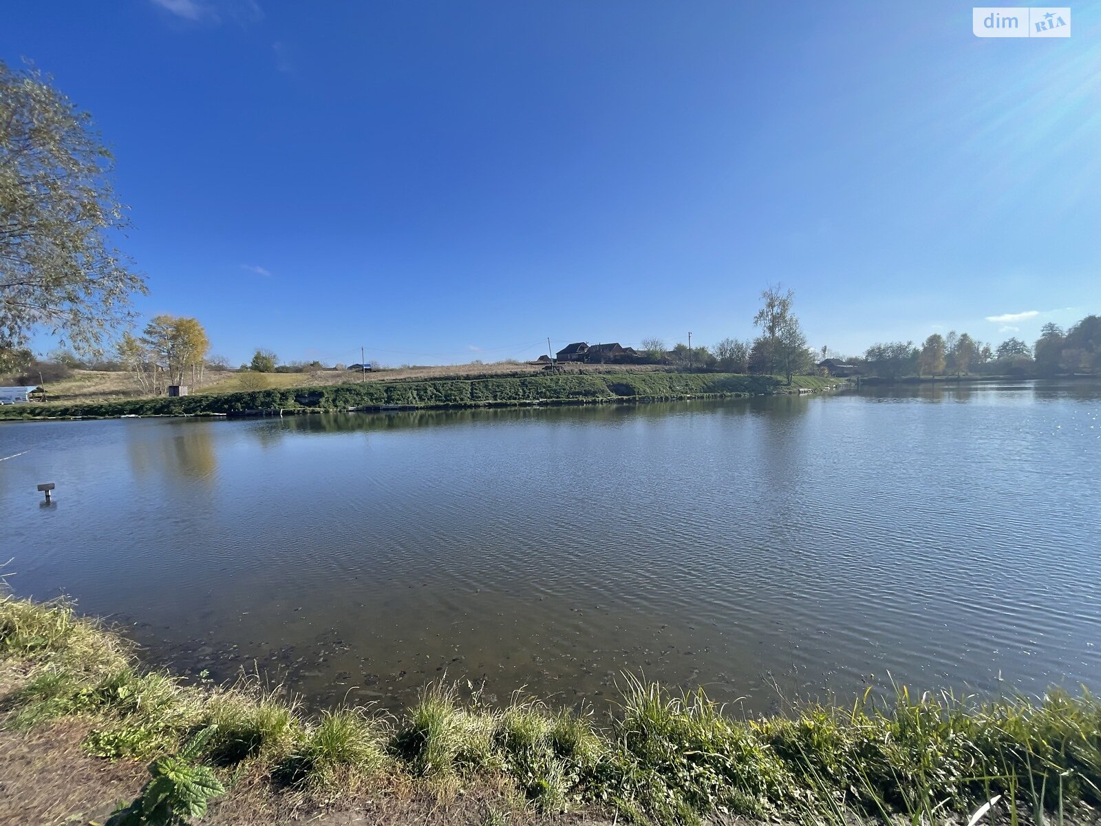 Земельный участок под жилую застройку в Юзвине, площадь 25 соток фото 1 Земельный участок под жилую застройку в Юзвине, площадь 25 соток фото 1