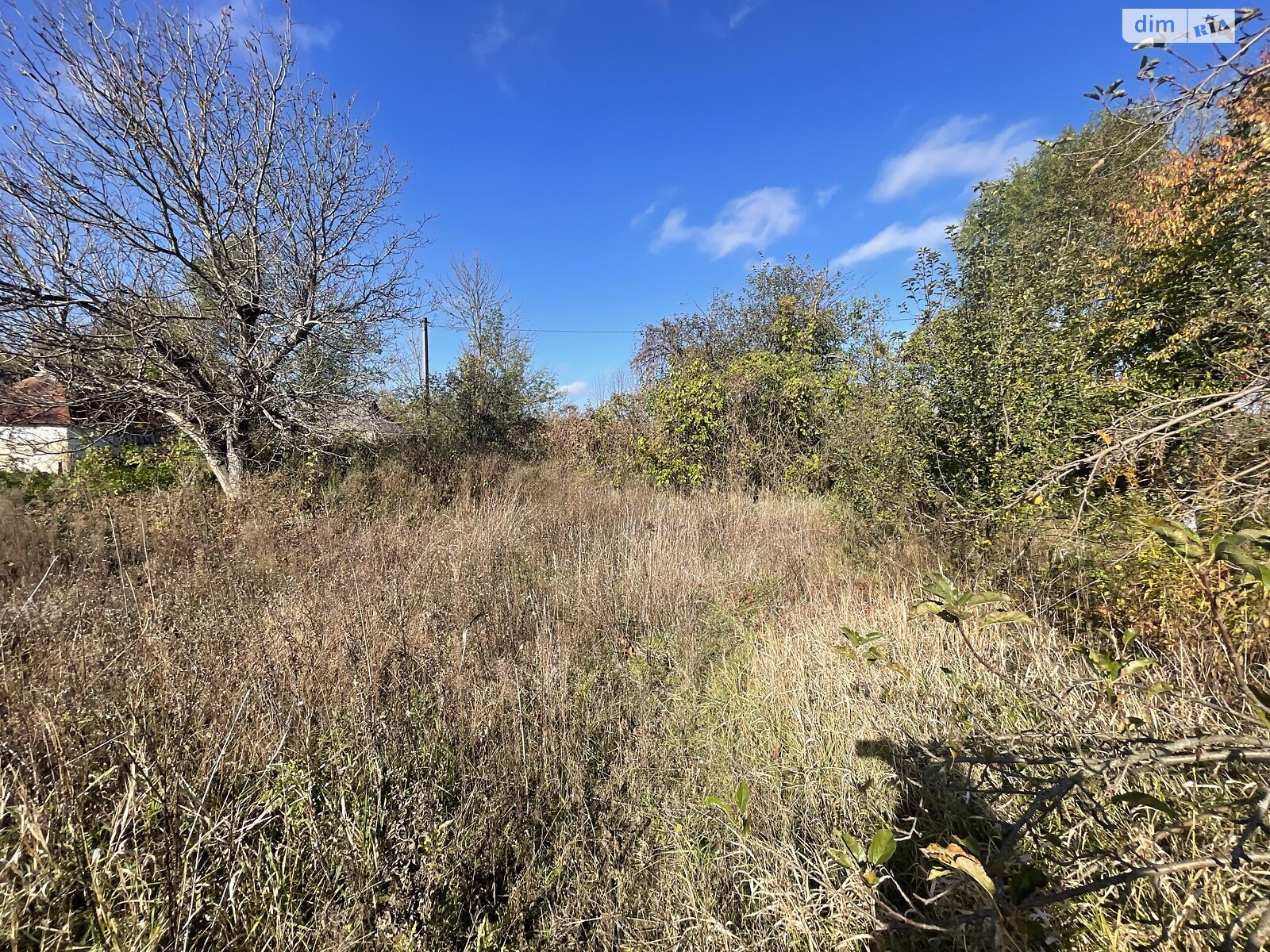 Земельный участок под жилую застройку в Юзвине, площадь 25 соток фото 1 Земельный участок под жилую застройку в Юзвине, площадь 25 соток фото 1