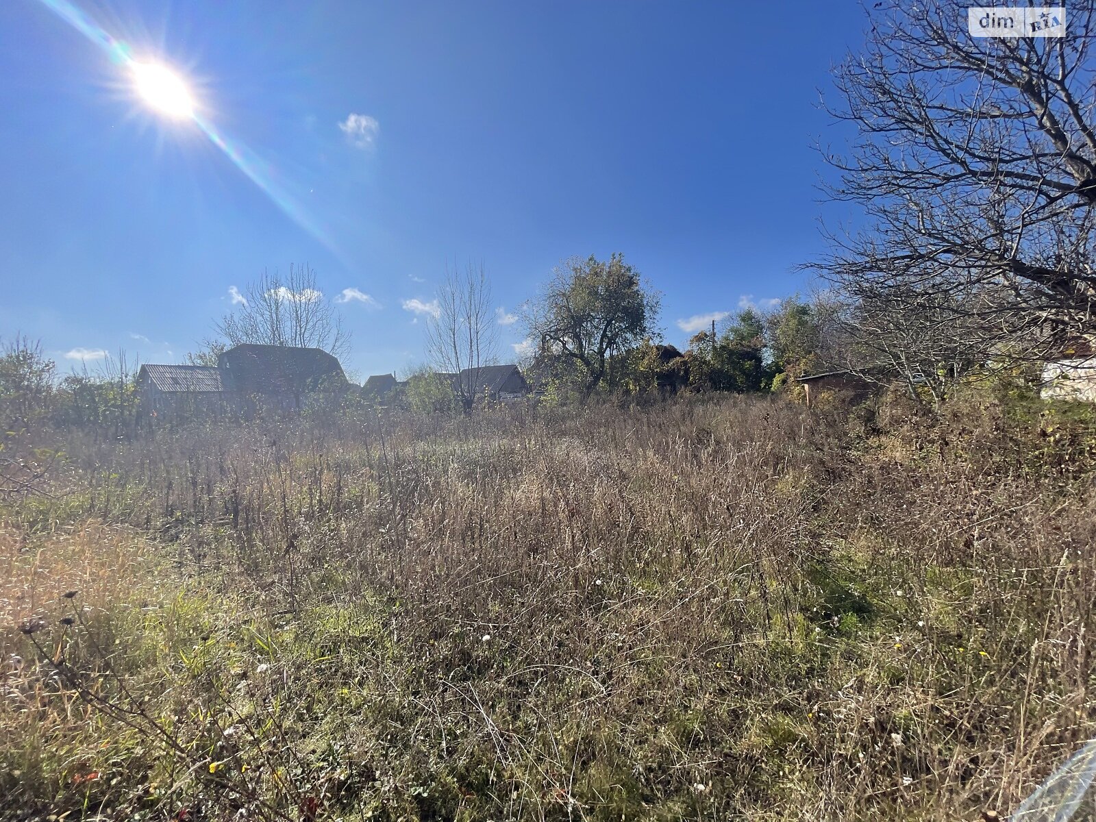 Земельный участок под жилую застройку в Юзвине, площадь 25 соток фото 1 Земельный участок под жилую застройку в Юзвине, площадь 25 соток фото 1