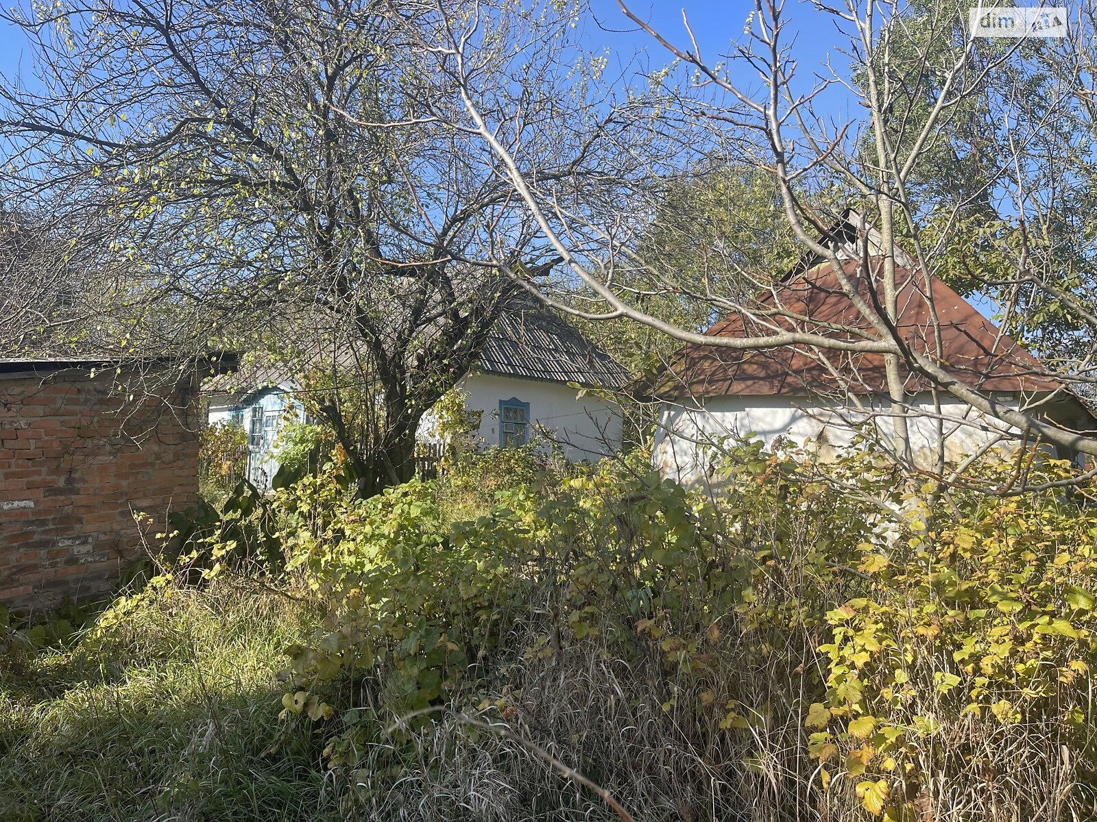 Земельный участок под жилую застройку в Юзвине, площадь 25 соток фото 1 Земельный участок под жилую застройку в Юзвине, площадь 25 соток фото 1