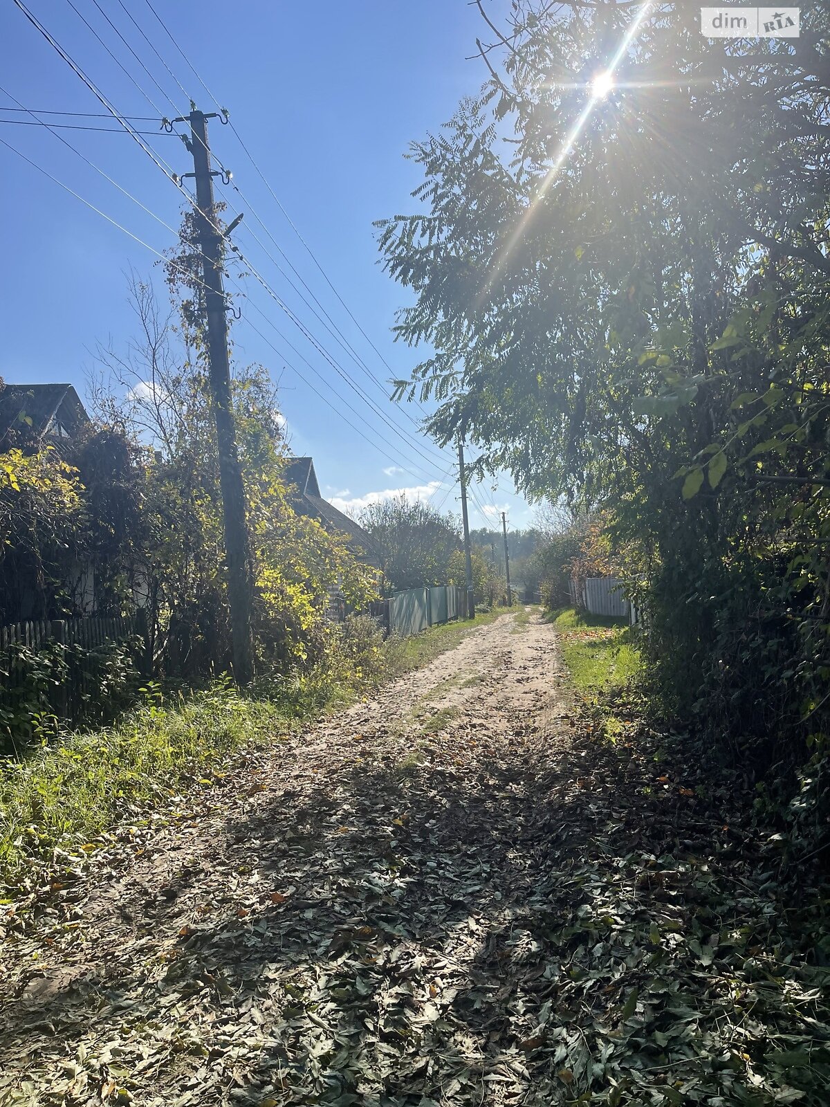 Земельный участок под жилую застройку в Юзвине, площадь 25 соток фото 1 Земельный участок под жилую застройку в Юзвине, площадь 25 соток фото 1