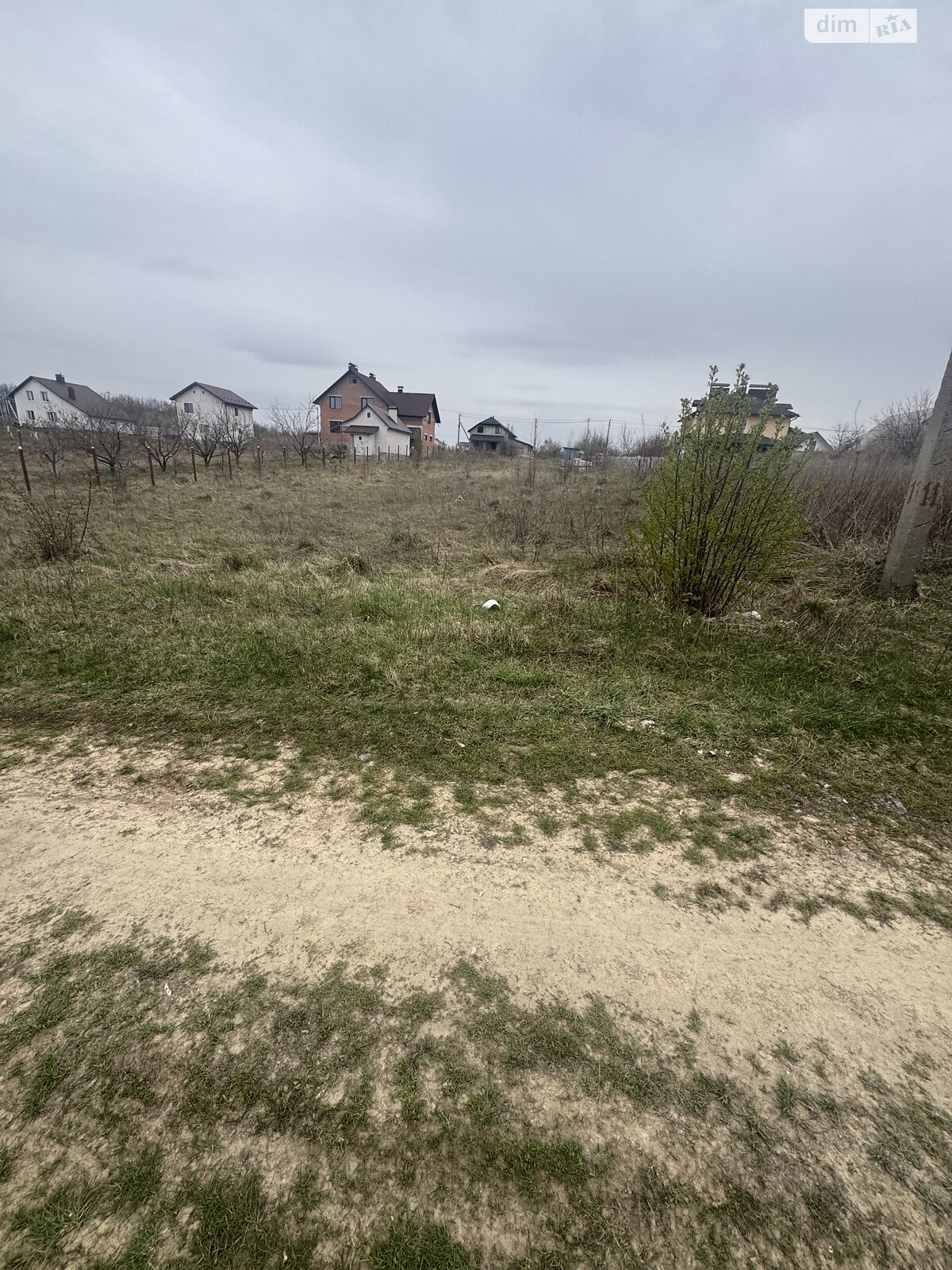 Земельна ділянка під житлову забудову в Зарванцях, площа 10 соток фото 1 Земельна ділянка під житлову забудову в Зарванцях, площа 10 соток фото 1
