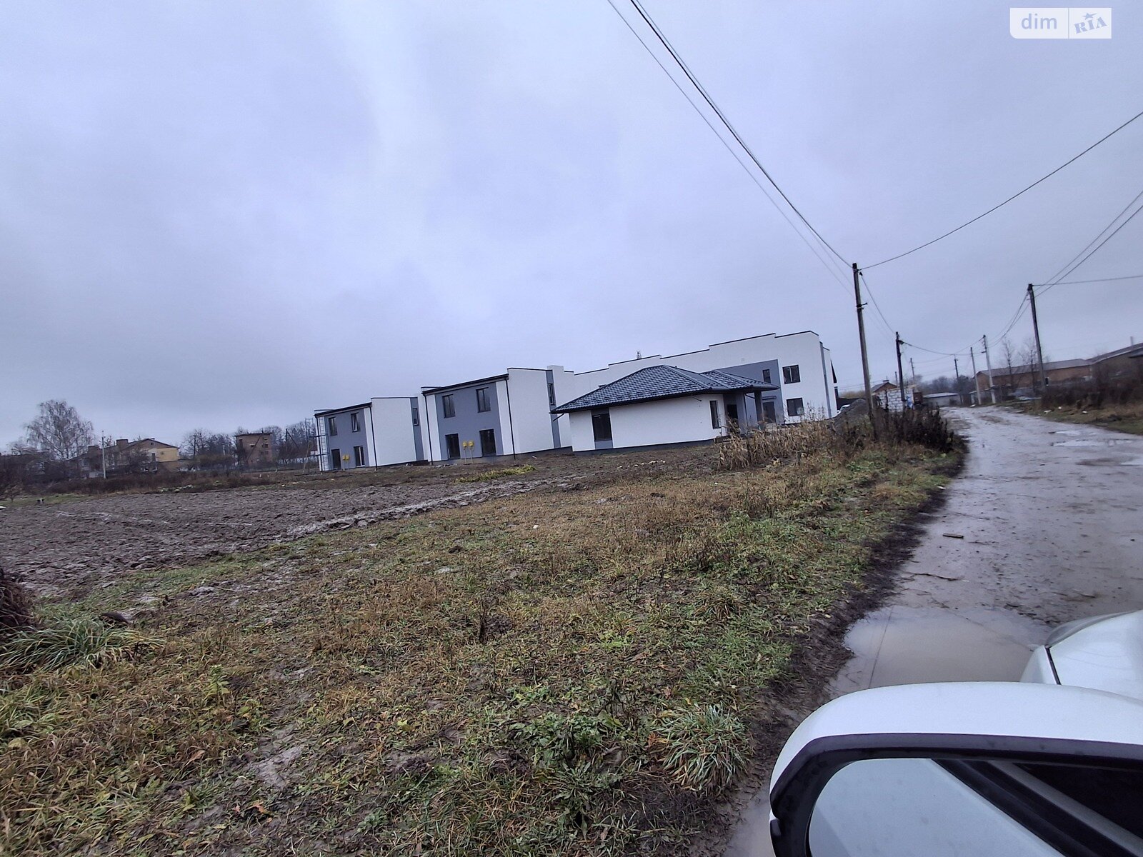 Земельный участок под жилую застройку в Зарванцах, площадь 8 соток фото 1 Земельный участок под жилую застройку в Зарванцах, площадь 8 соток фото 1