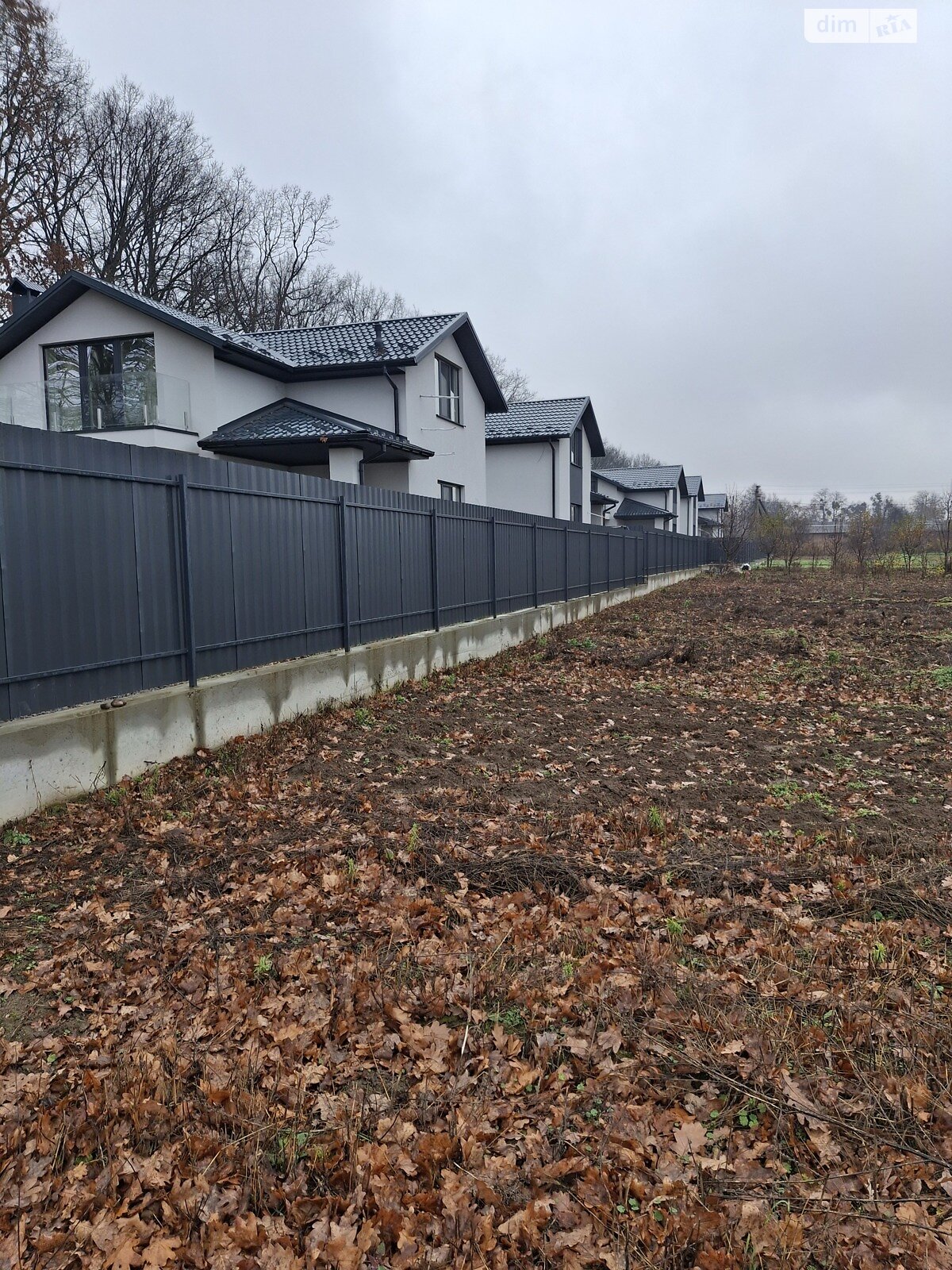 Земельный участок под жилую застройку в Зарванцах, площадь 8 соток фото 1 Земельный участок под жилую застройку в Зарванцах, площадь 8 соток фото 1