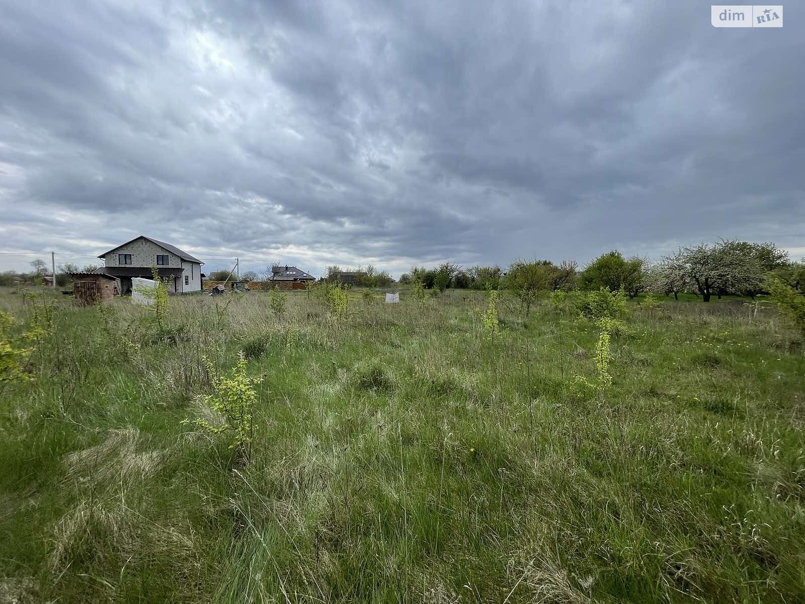Земельна ділянка під житлову забудову в Зарванцях, площа 10 соток фото 1 Земельна ділянка під житлову забудову в Зарванцях, площа 10 соток фото 1
