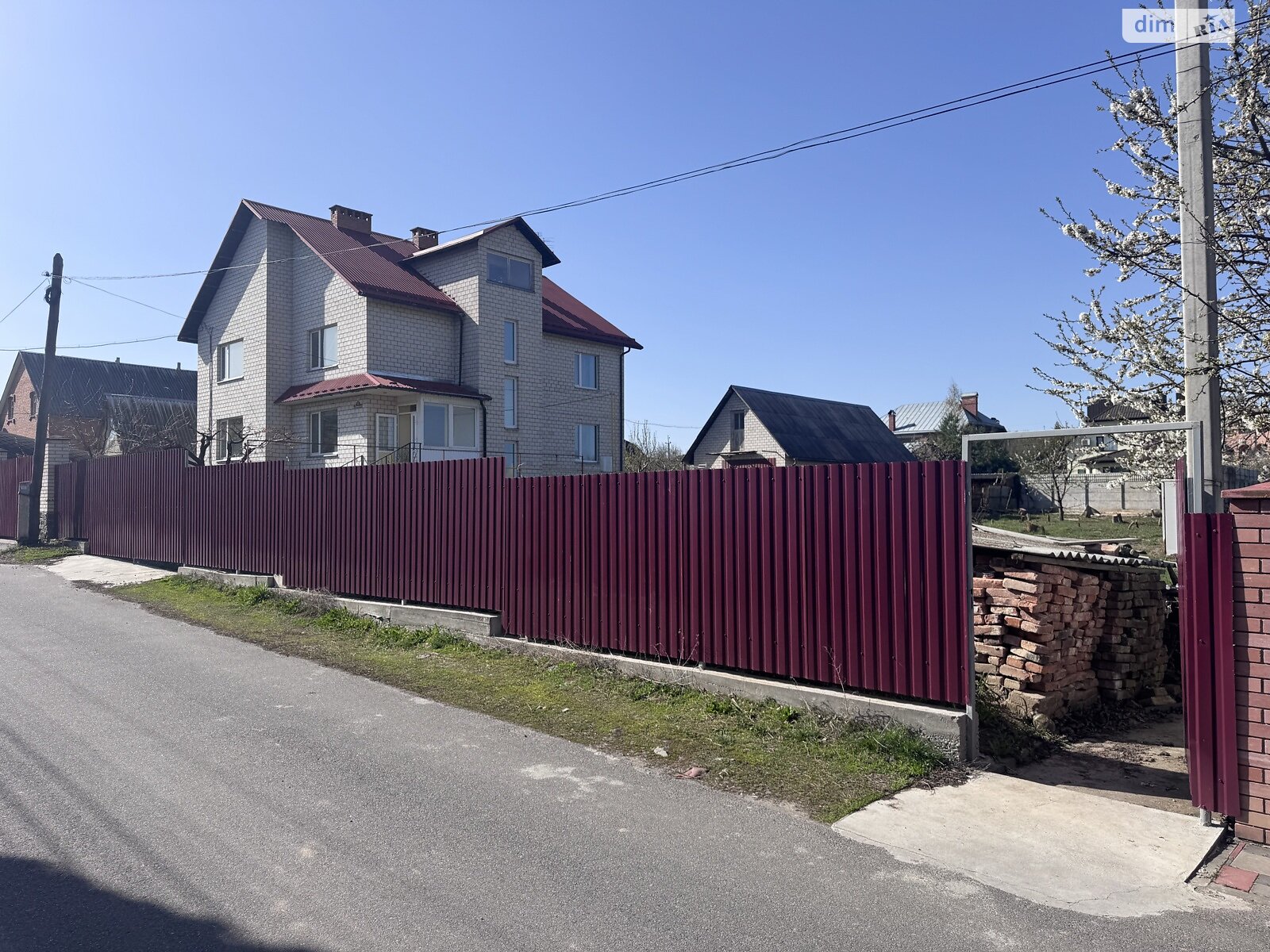 Земельный участок под жилую застройку в Зарванцах, площадь 10 соток фото 1 Земельный участок под жилую застройку в Зарванцах, площадь 10 соток фото 1