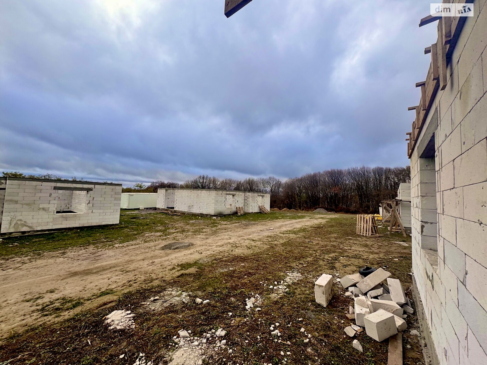 Земельный участок под жилую застройку в Зарванцах, площадь 45 соток фото 1