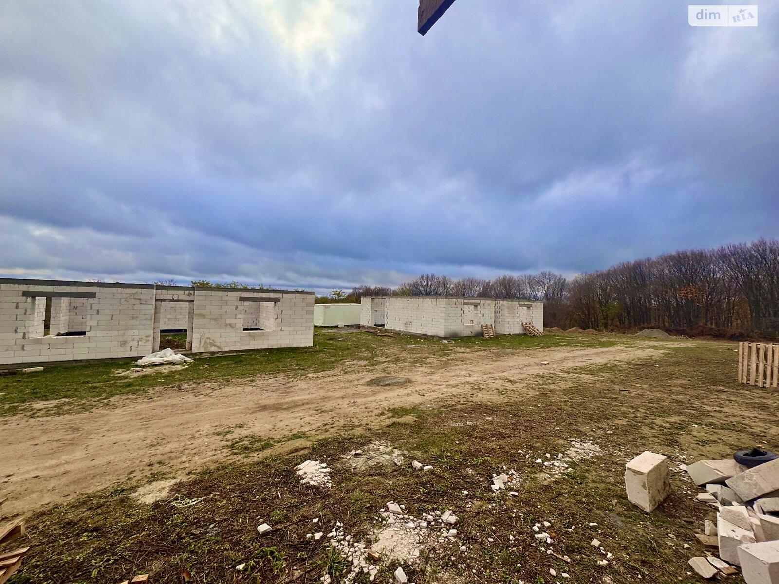 Земельный участок под жилую застройку в Зарванцах, площадь 45 соток фото 1