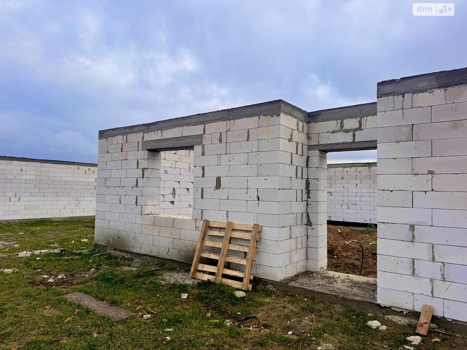 Земельный участок под жилую застройку в Зарванцах, площадь 45 соток фото 1