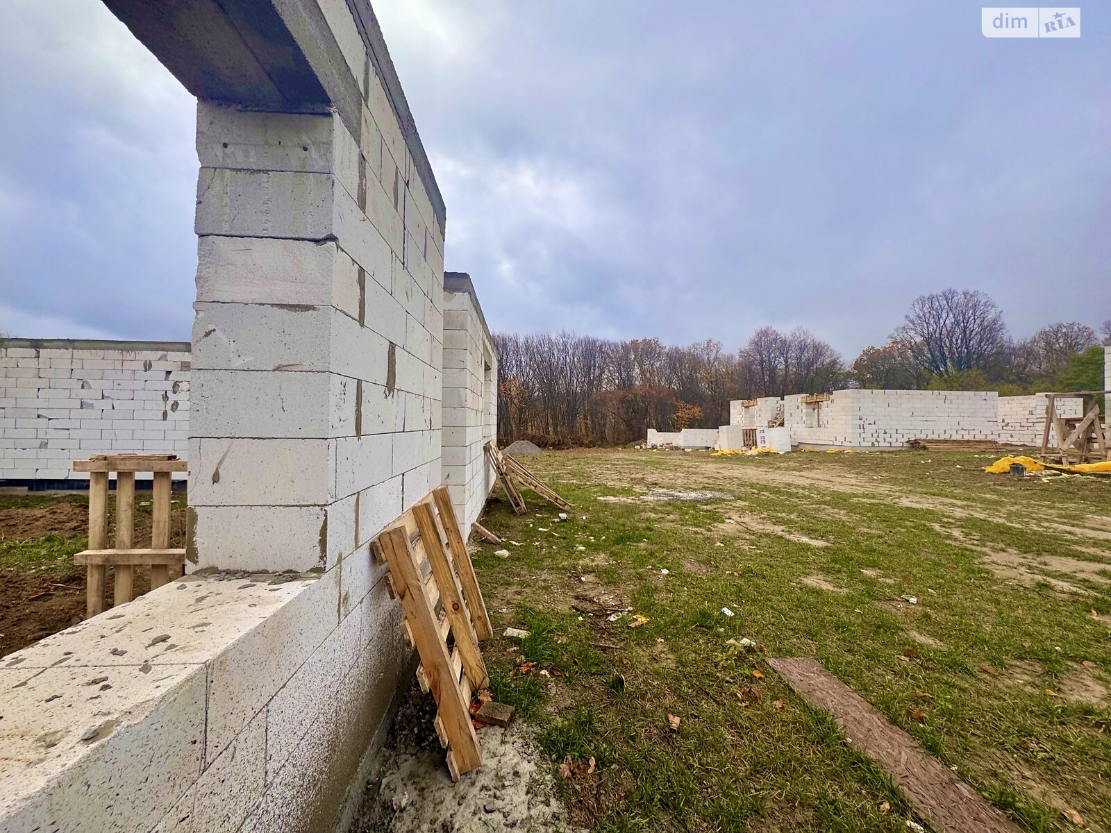 Земельный участок под жилую застройку в Зарванцах, площадь 45 соток фото 1