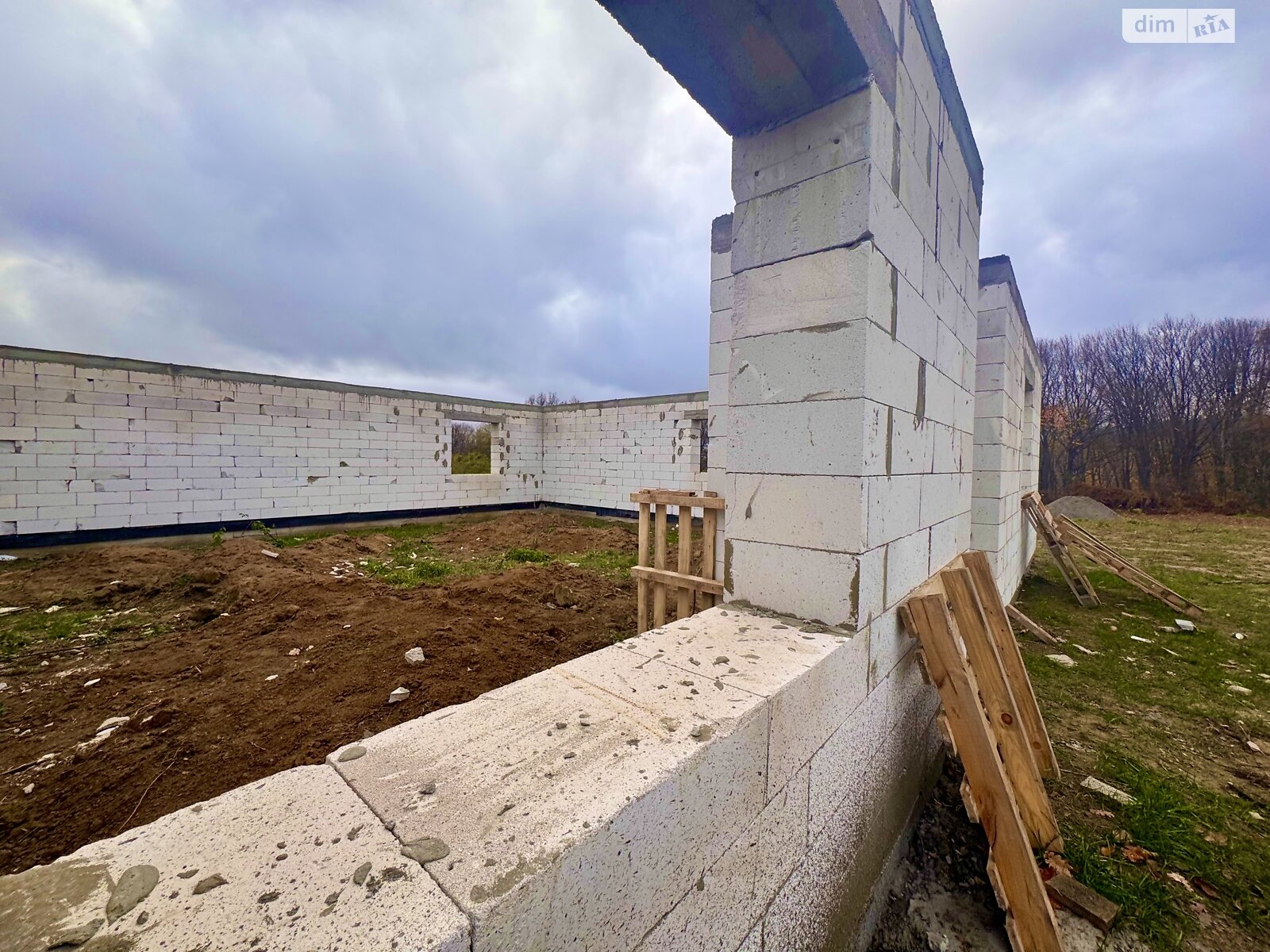 Земельный участок под жилую застройку в Зарванцах, площадь 45 соток фото 1