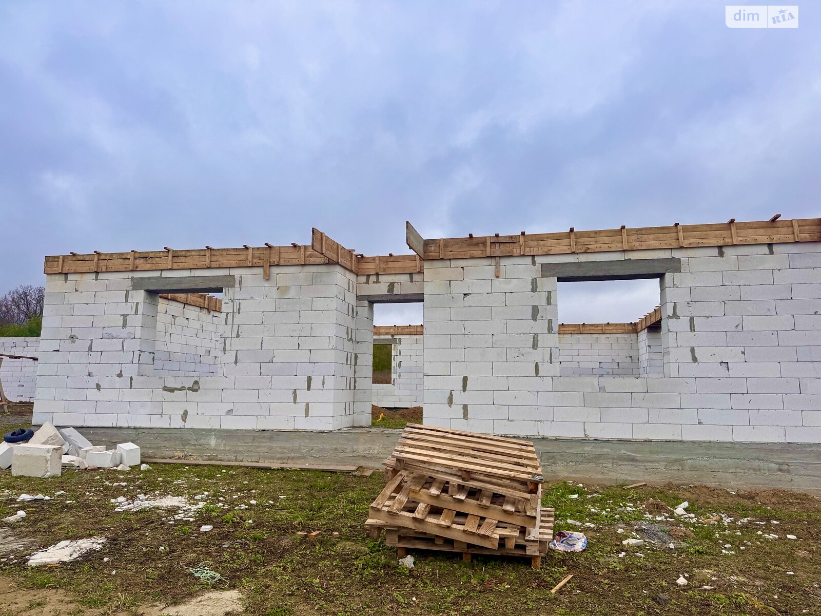 Земельный участок под жилую застройку в Зарванцах, площадь 45 соток фото 1