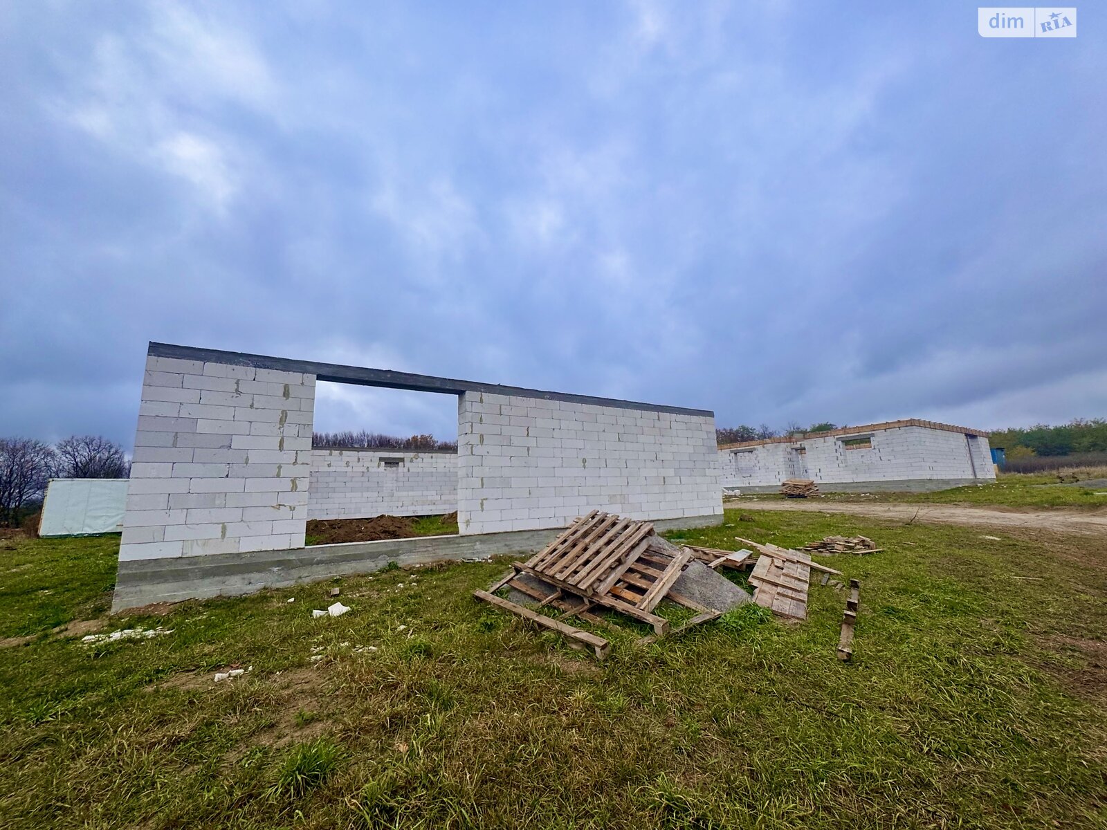 Земельный участок под жилую застройку в Зарванцах, площадь 45 соток фото 1