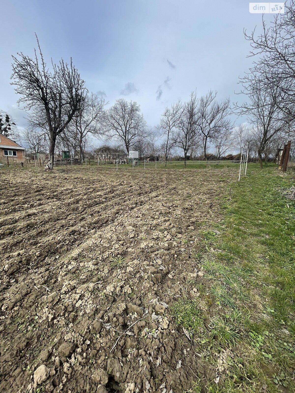 Земельна ділянка під житлову забудову в Зарванцях, площа 23 сотки фото 1 Земельна ділянка під житлову забудову в Зарванцях, площа 23 сотки фото 1