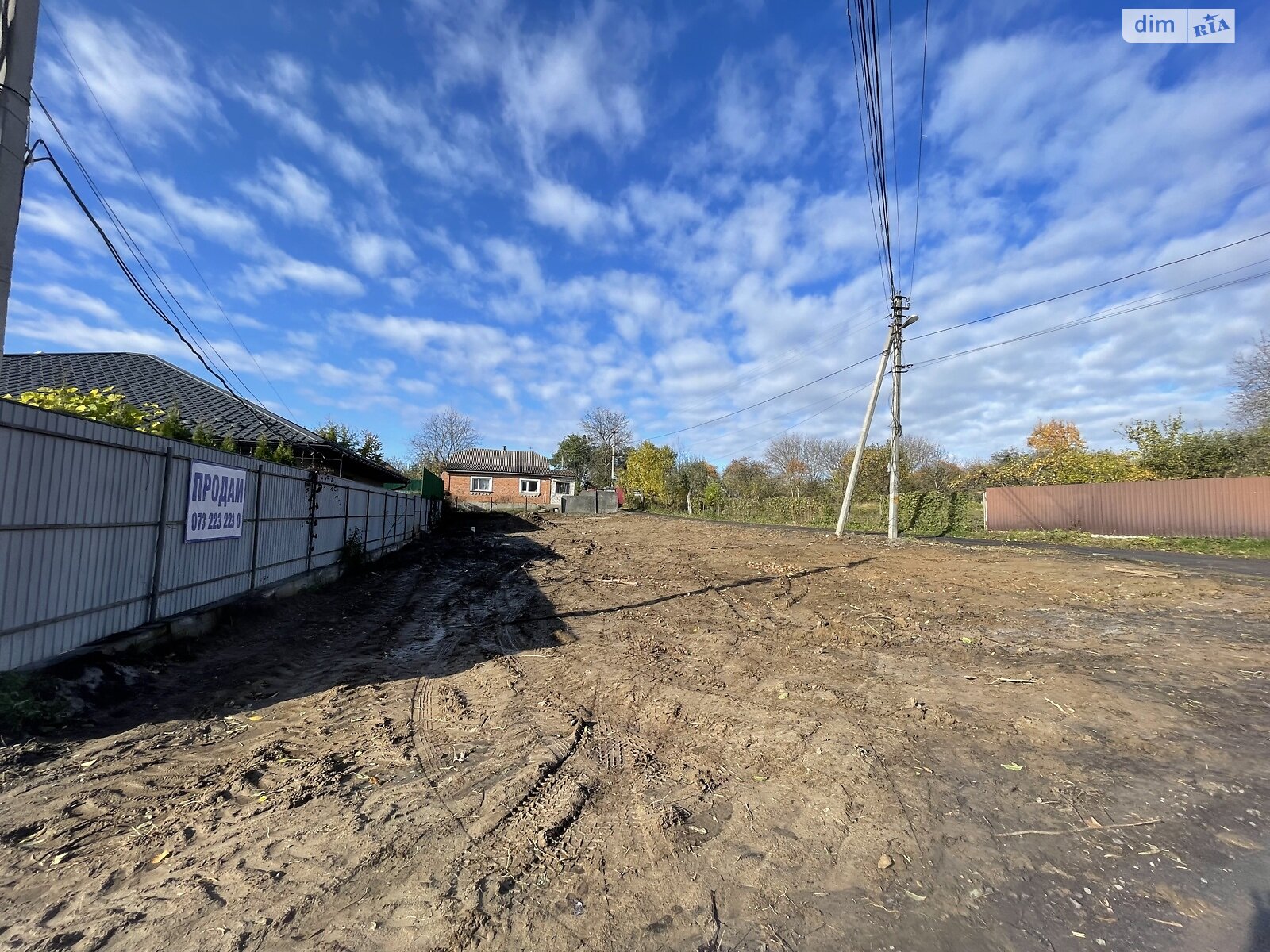 Земельный участок под жилую застройку в Зарванцах, площадь 6 соток фото 1 Земельный участок под жилую застройку в Зарванцах, площадь 6 соток фото 1