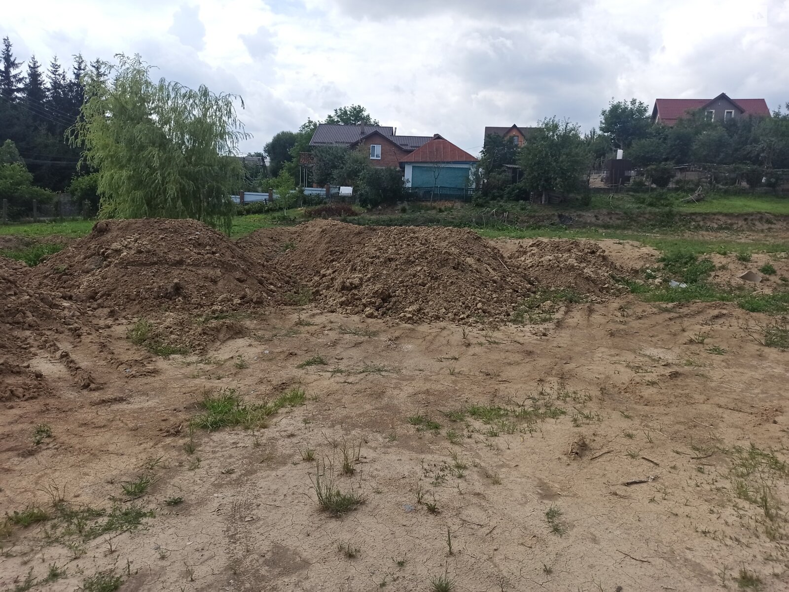 Земельный участок под жилую застройку в Зарванцах, площадь 25 соток фото 1 Земельный участок под жилую застройку в Зарванцах, площадь 25 соток фото 1