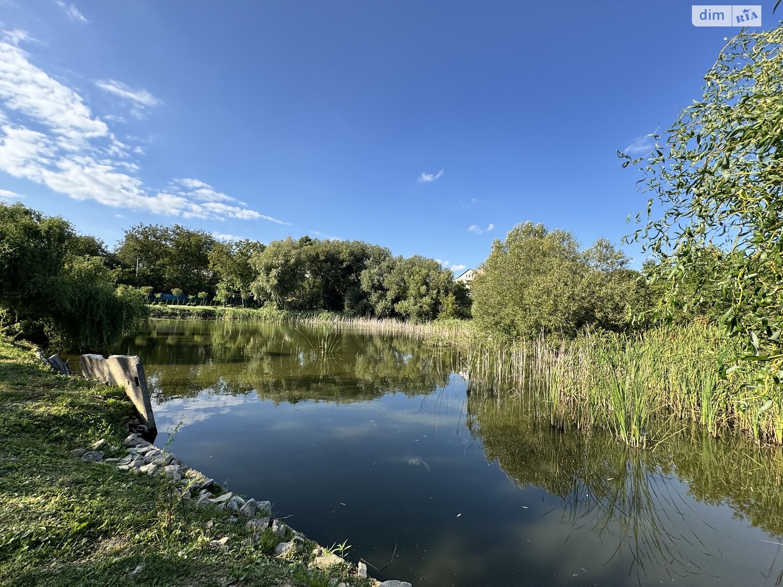 Земельна ділянка під житлову забудову в Зарванцях, площа 22 сотки фото 1 Земельна ділянка під житлову забудову в Зарванцях, площа 22 сотки фото 1