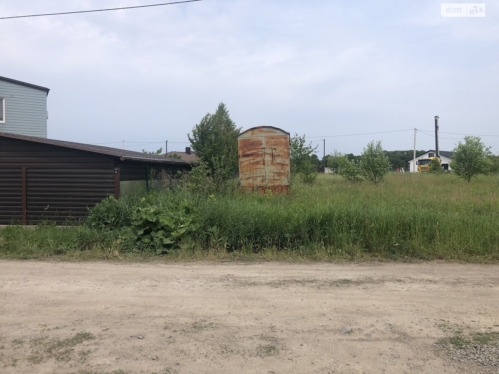 Земельна ділянка під житлову забудову в Якушинцях, площа 15 соток фото 1 Земельна ділянка під житлову забудову в Якушинцях, площа 15 соток фото 1