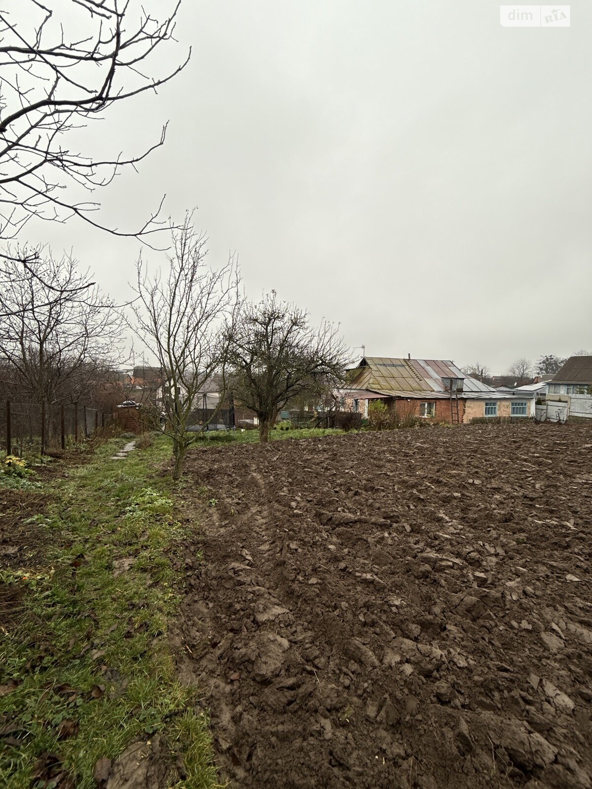 Земельный участок под жилую застройку в Зарванцах, площадь 23 сотки фото 1 Земельный участок под жилую застройку в Зарванцах, площадь 23 сотки фото 1