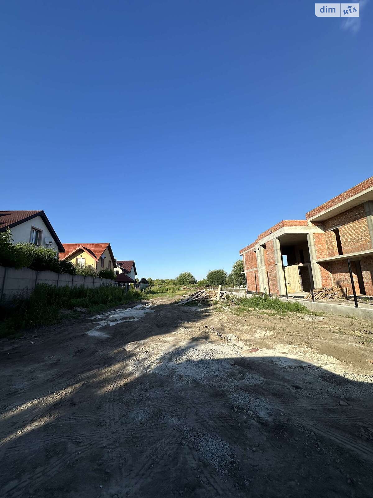 Земельный участок под жилую застройку в Зубре, площадь 10 соток фото 1 Земельный участок под жилую застройку в Зубре, площадь 10 соток фото 1