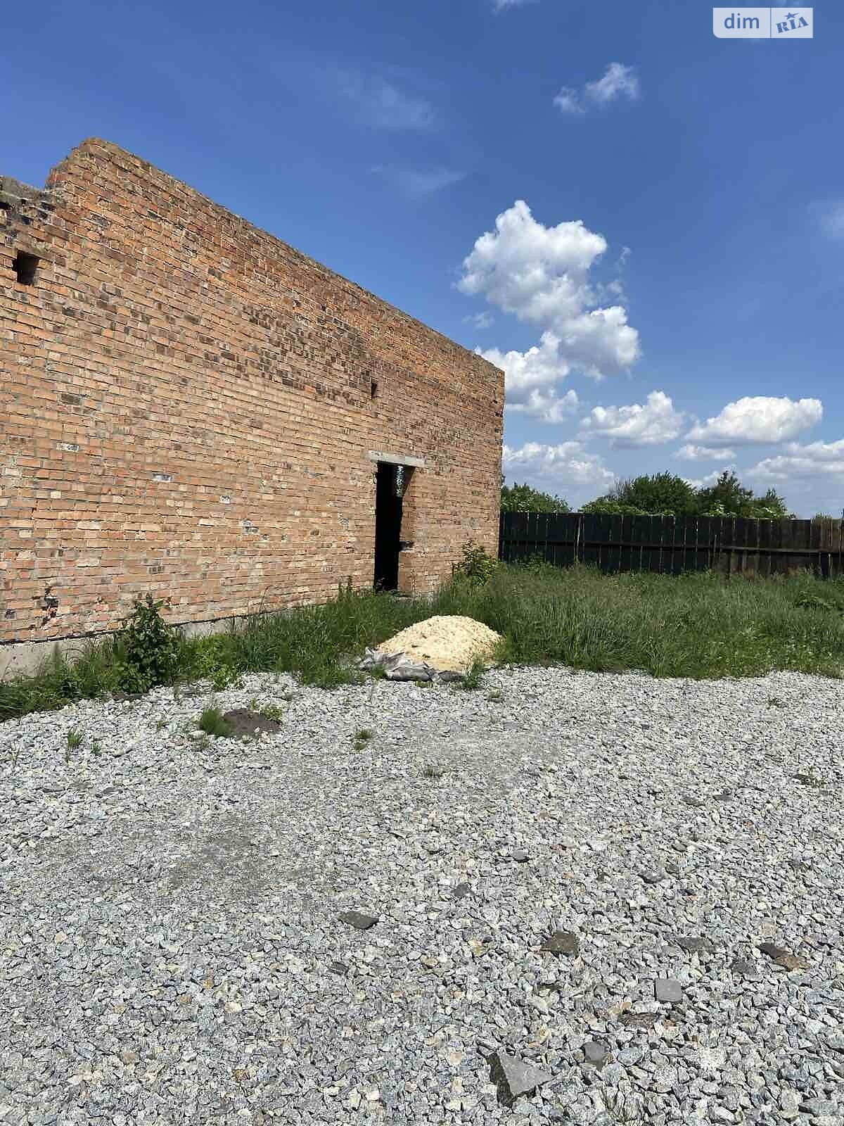 Земельный участок коммерческого назначения в Дворце, площадь 30 соток фото 1 Земельный участок коммерческого назначения в Дворце, площадь 30 соток фото 1