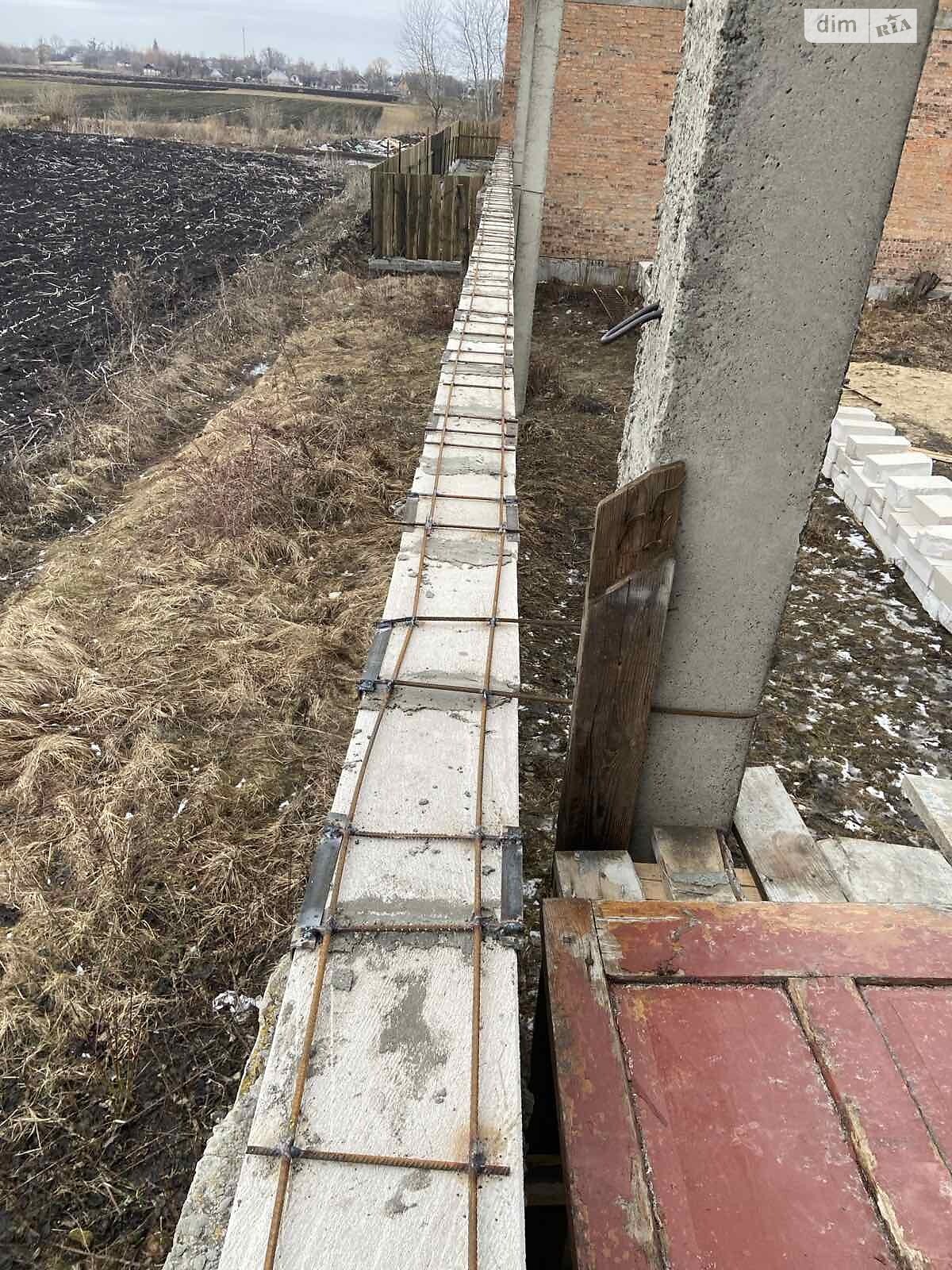 Земельный участок коммерческого назначения в Дворце, площадь 30 соток фото 1 Земельный участок коммерческого назначения в Дворце, площадь 30 соток фото 1