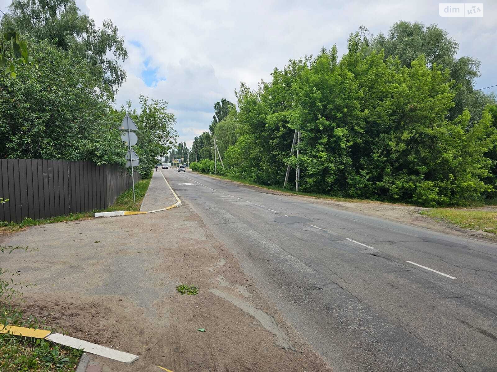 Земельна ділянка комерційного призначення в Гореничах, площа 12 соток фото 1 Земельна ділянка комерційного призначення в Гореничах, площа 12 соток фото 1