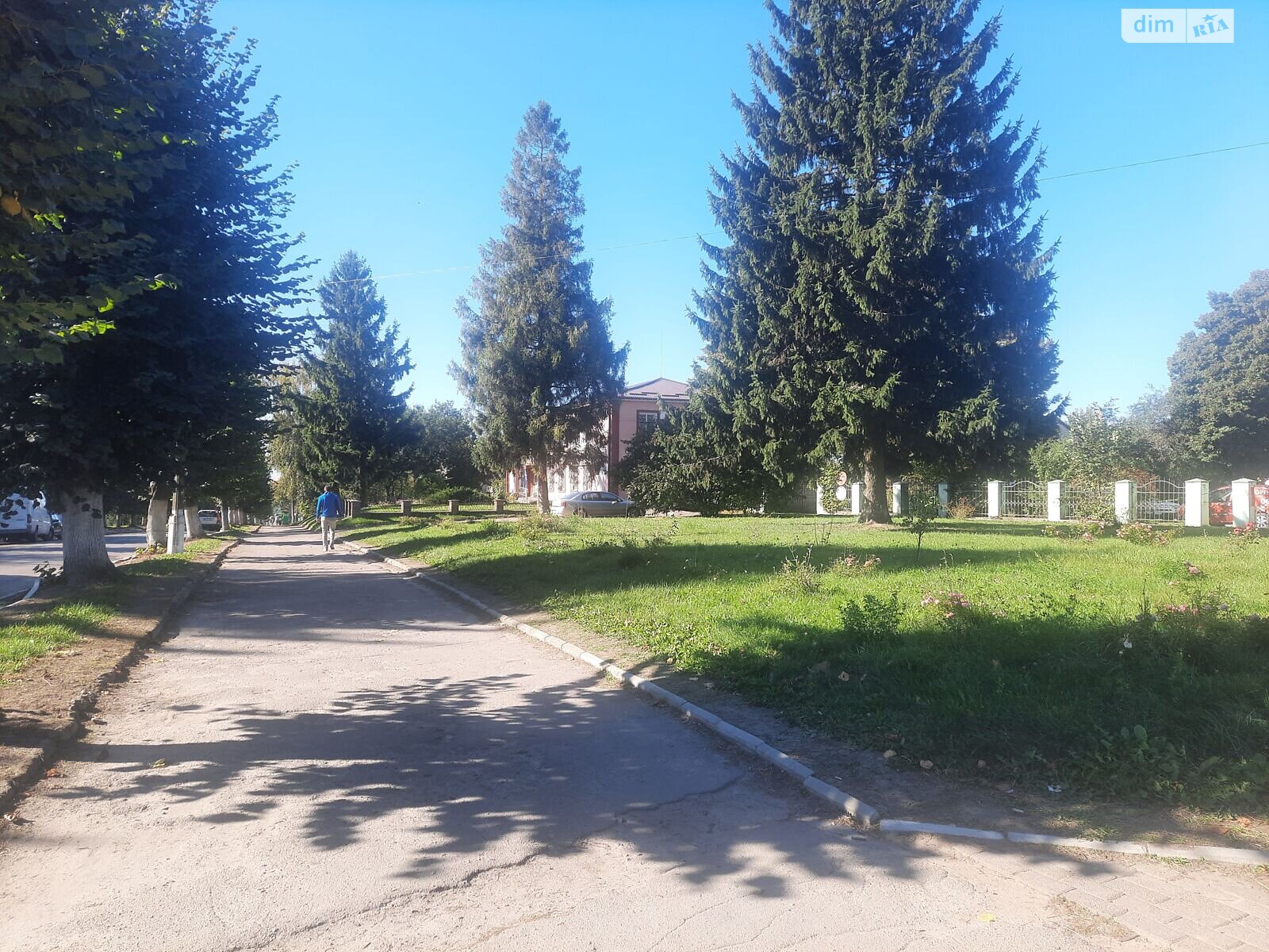 Земельный участок коммерческого назначения в Гоще, площадь 0.0913 Га фото 1 Земельный участок коммерческого назначения в Гоще, площадь 0.0913 Га фото 1