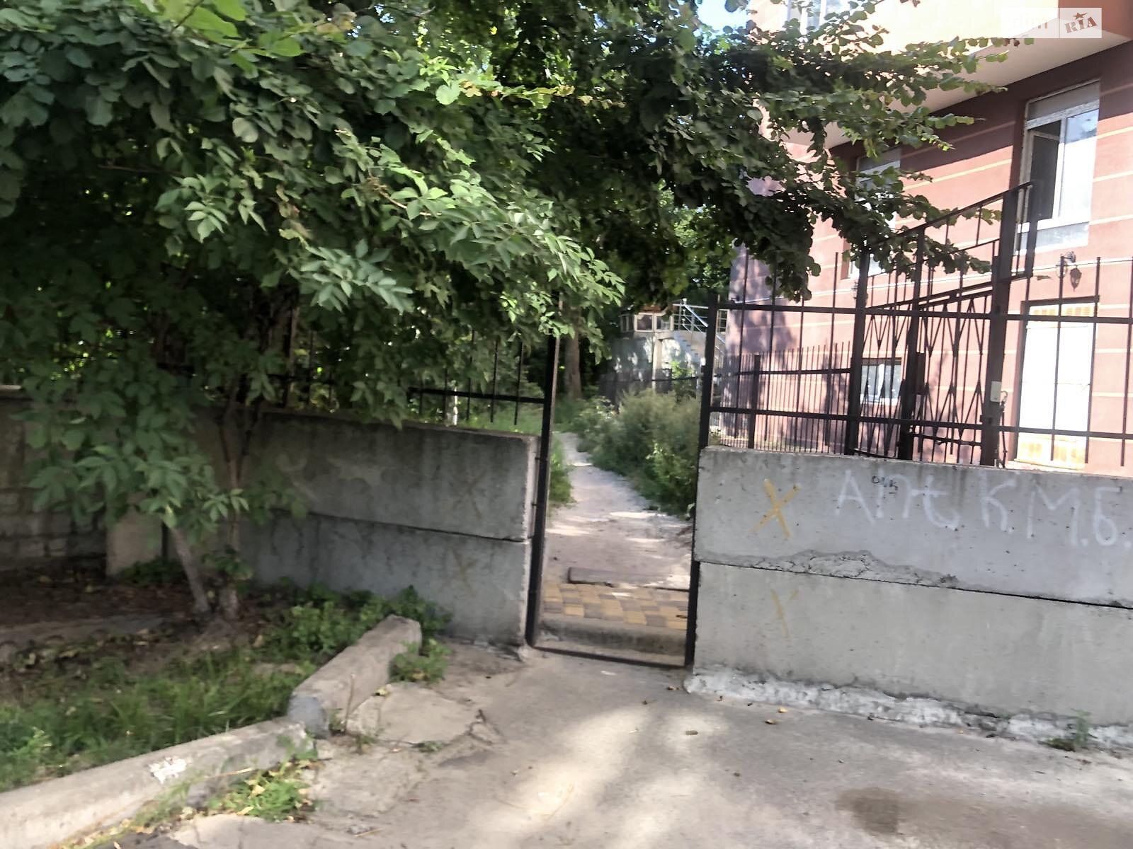 Земля комерційного призначення в Києві, район Сирець, площа 10 соток фото 1 Земля комерційного призначення в Києві, район Сирець, площа 10 соток фото 1