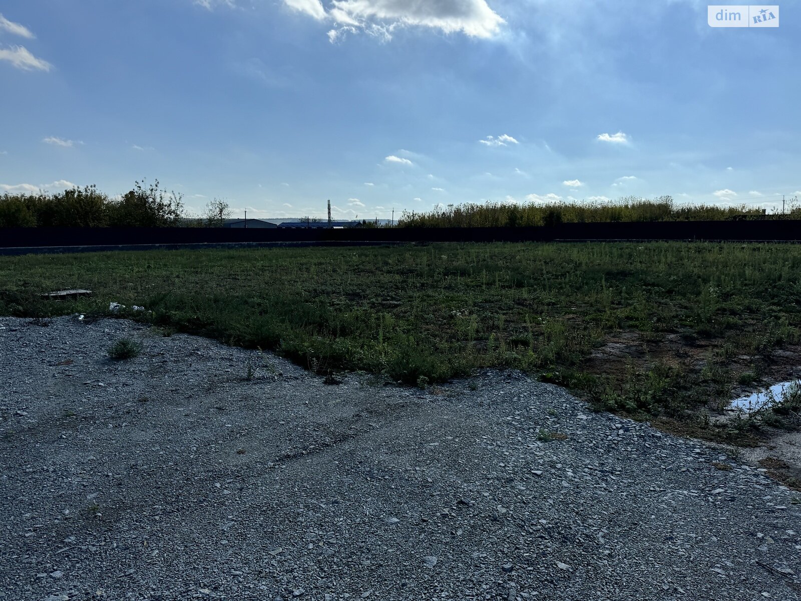 Земельный участок коммерческого назначения в Корнине, площадь 75.58 сотки фото 1