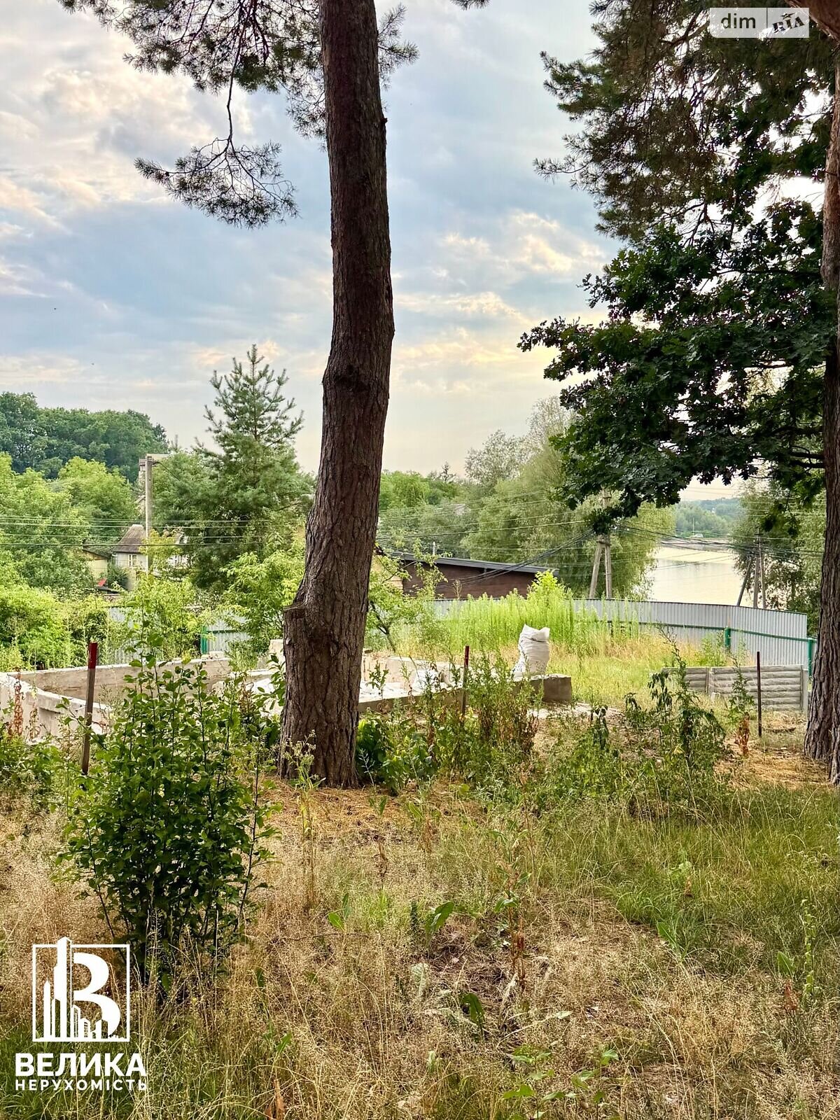 Земельный участок коммерческого назначения в Крюковщине, площадь 5.8 сотки фото 1 Земельный участок коммерческого назначения в Крюковщине, площадь 5.8 сотки фото 1