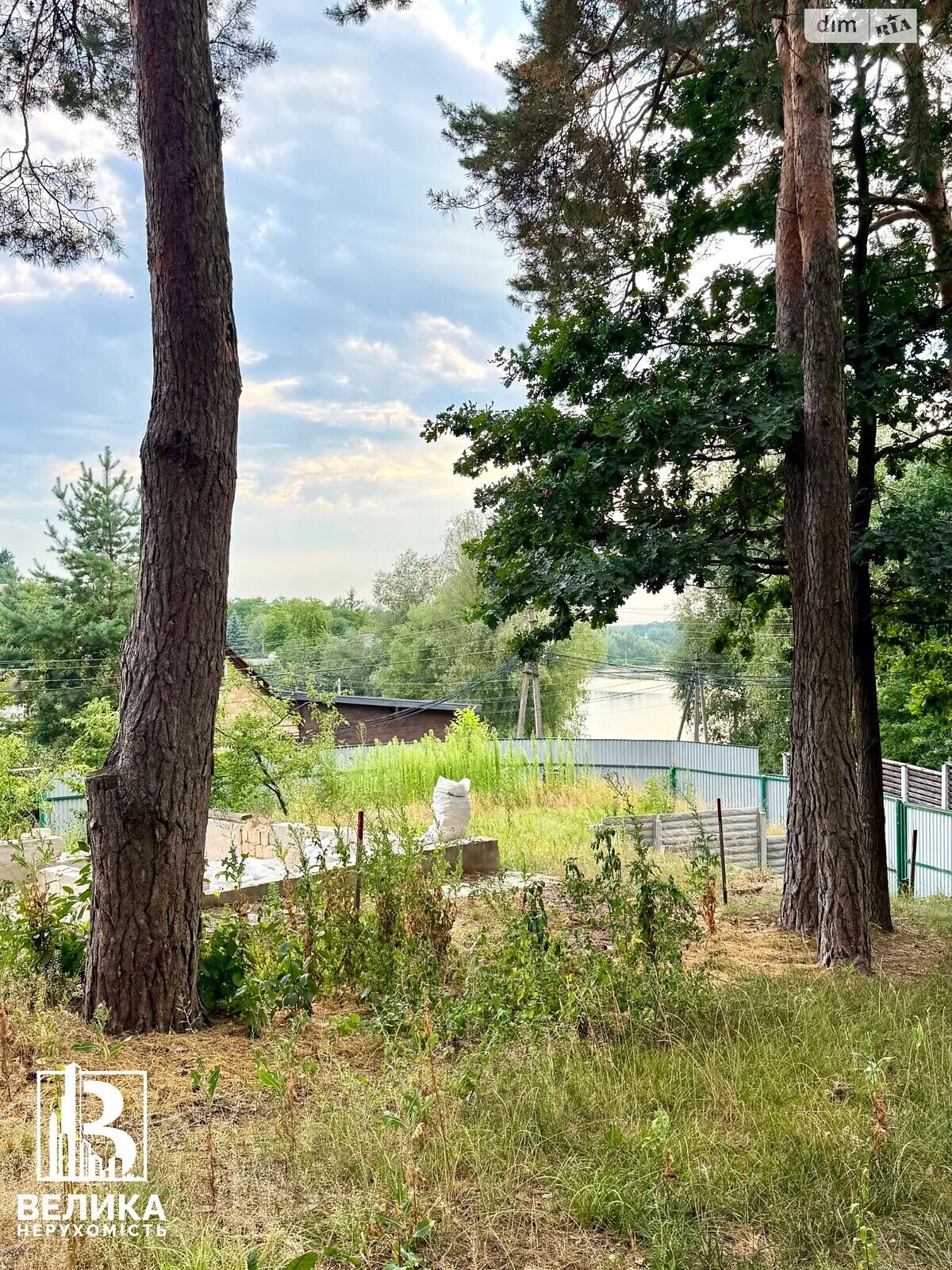 Земельный участок коммерческого назначения в Крюковщине, площадь 5.8 сотки фото 1 Земельный участок коммерческого назначения в Крюковщине, площадь 5.8 сотки фото 1