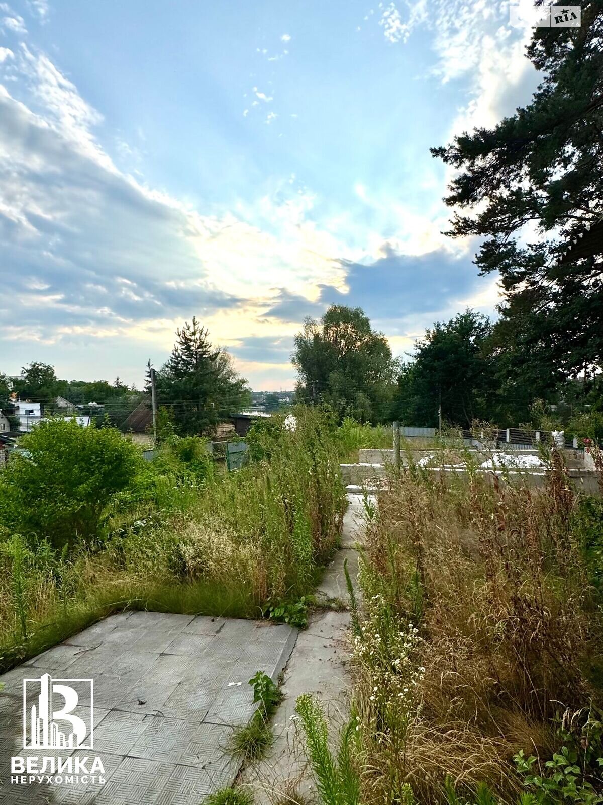 Земельный участок коммерческого назначения в Крюковщине, площадь 5.8 сотки фото 1 Земельный участок коммерческого назначения в Крюковщине, площадь 5.8 сотки фото 1