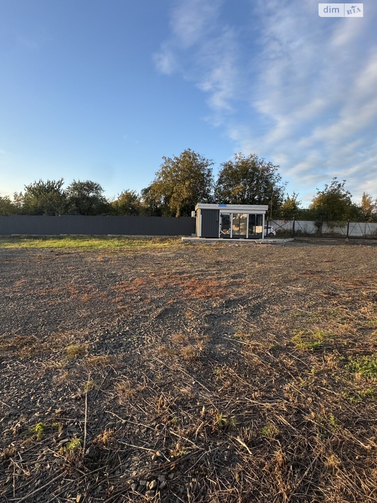 Земельна ділянка комерційного призначення в Луцьку, площа 16 соток фото 1 Земельна ділянка комерційного призначення в Луцьку, площа 16 соток фото 1