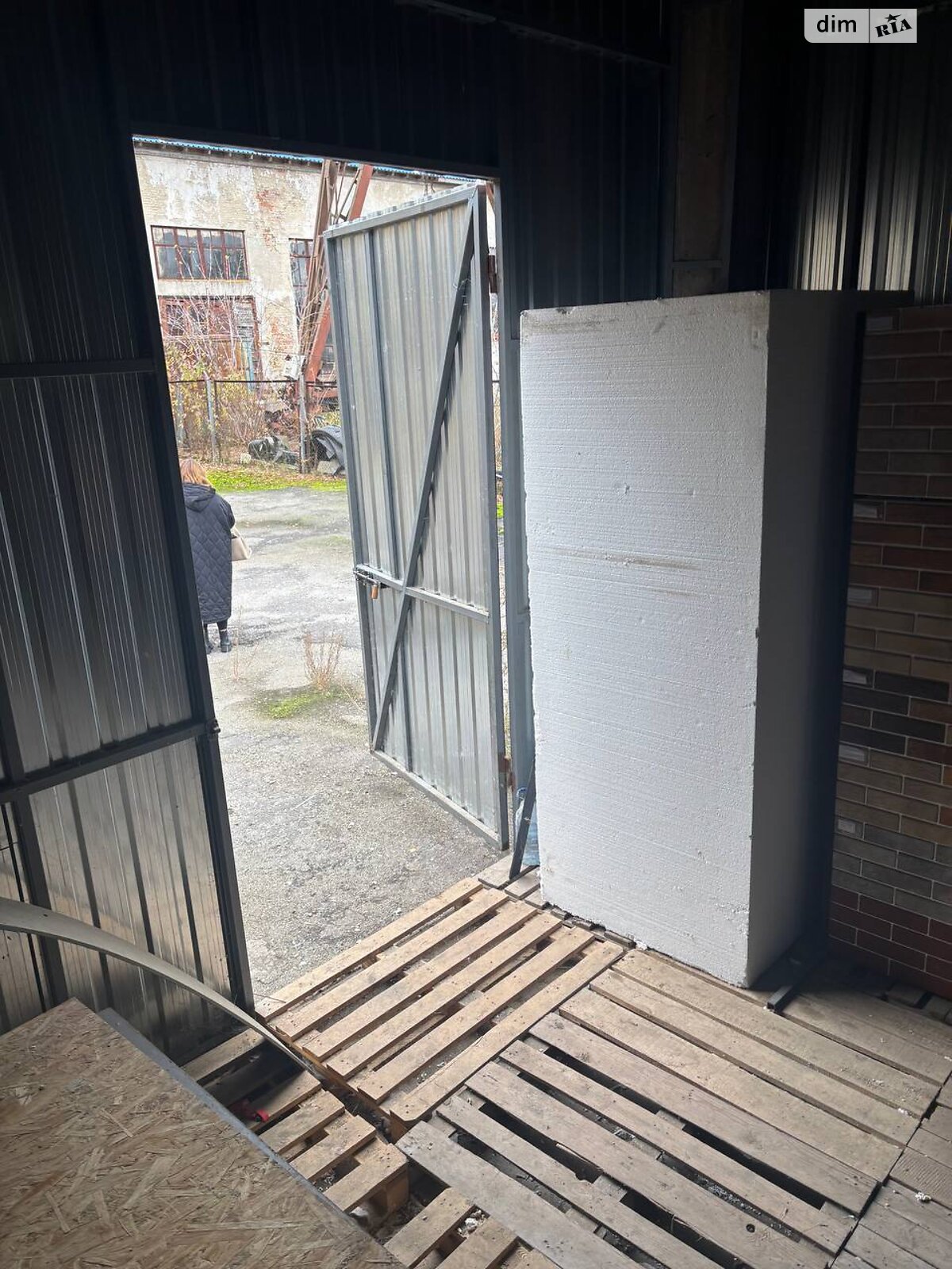 Земля коммерческого назначения в Тернополе, район Промышленный Северный, площадь 18 соток фото 1 Земля коммерческого назначения в Тернополе, район Промышленный Северный, площадь 18 соток фото 1