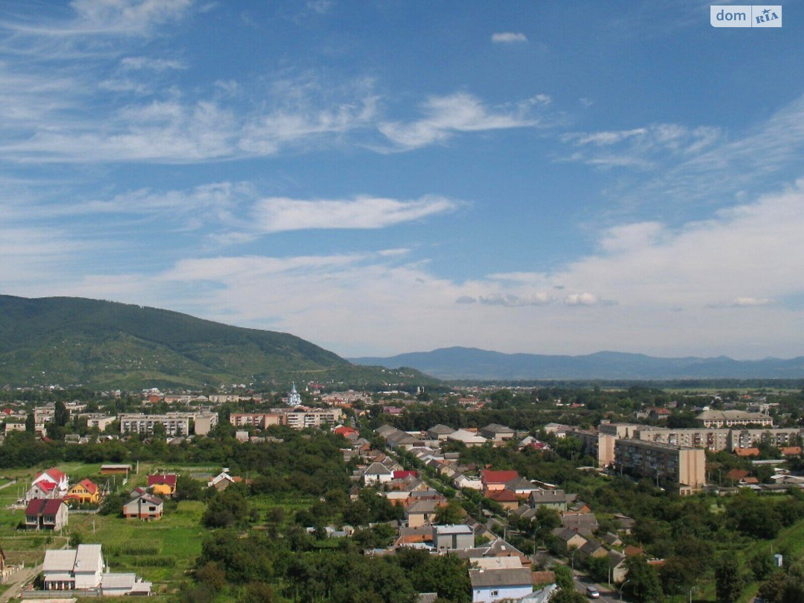 Земельна ділянка комерційного призначення в Виноградові, площа 591 сотка фото 1