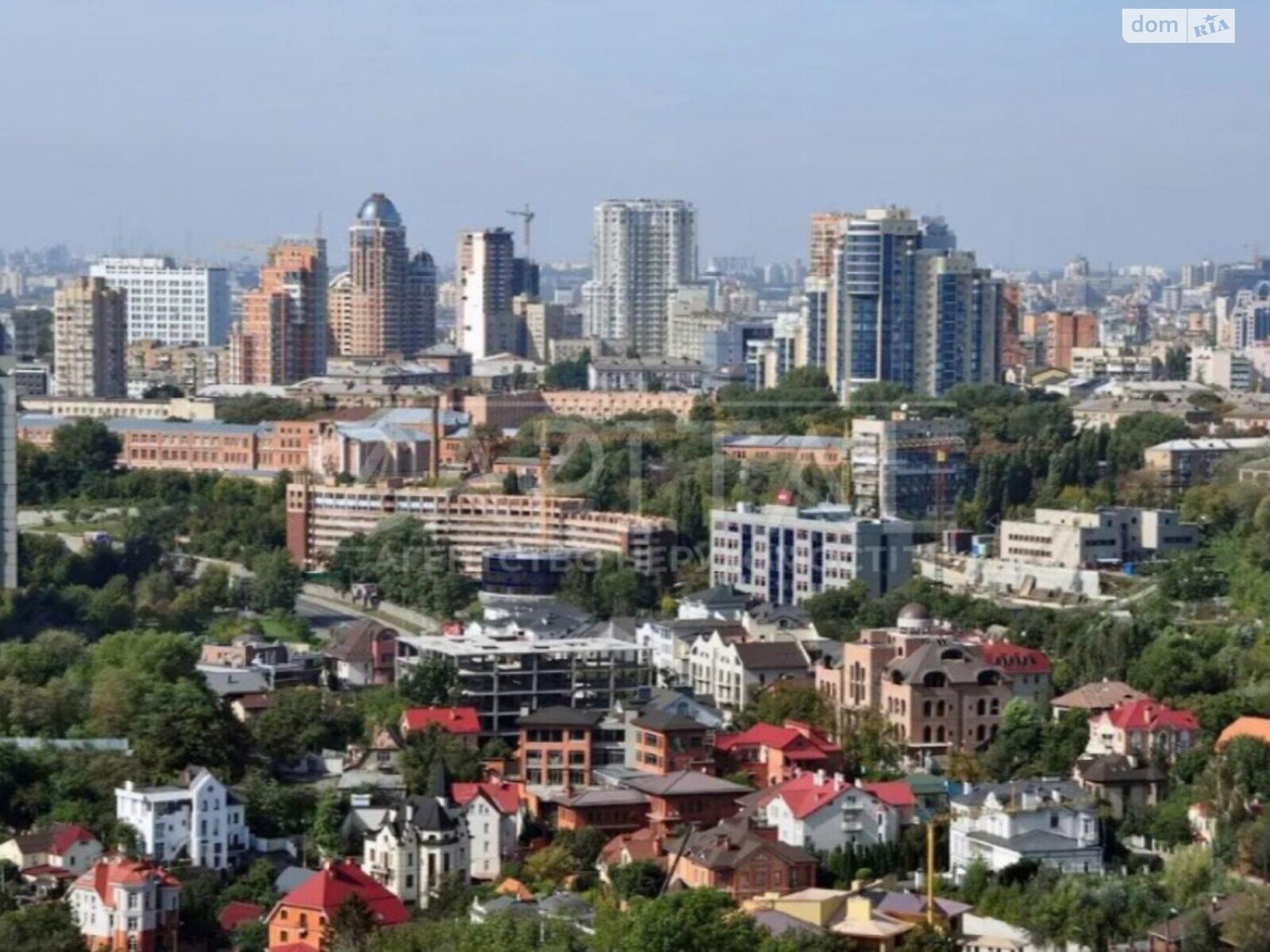 Земля сільськогосподарського призначення в Києві, район Печерський, площа 15 соток фото 1 Земля сільськогосподарського призначення в Києві, район Печерський, площа 15 соток фото 1