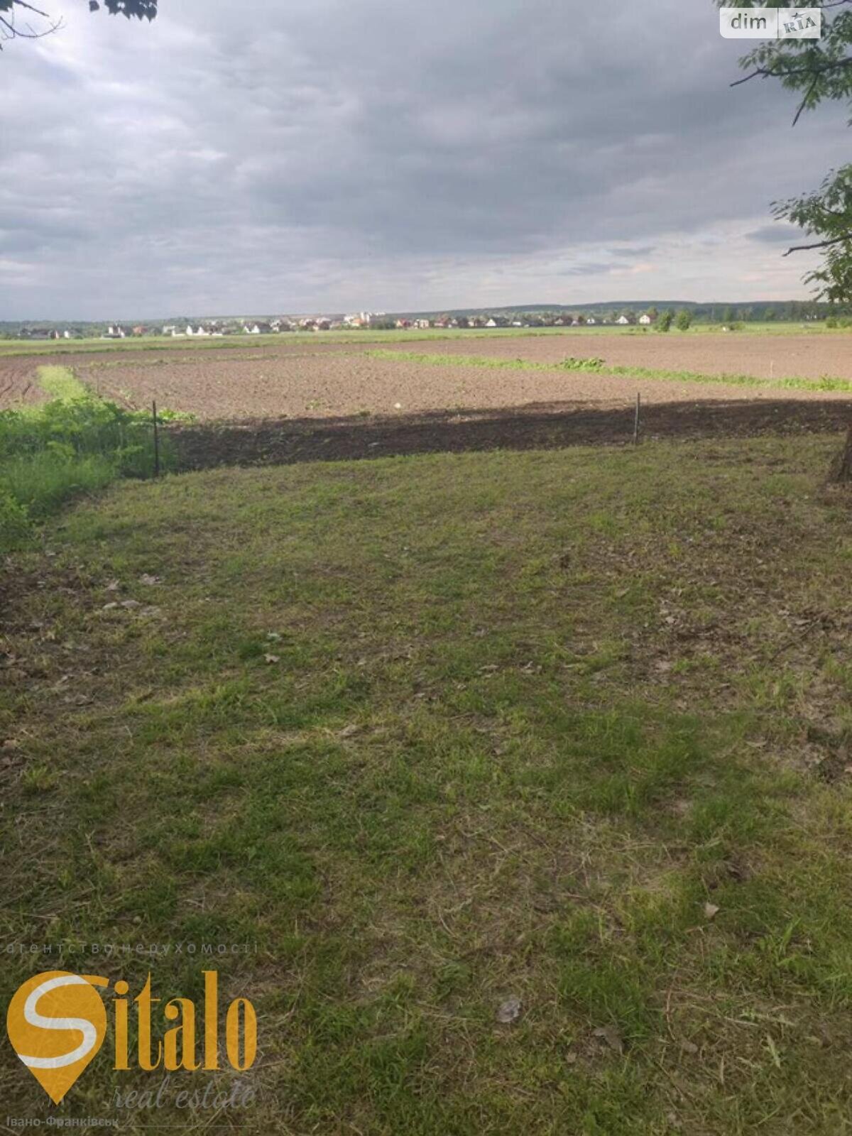 Земельна ділянка сільськогосподарського призначення в Підпечерах, площа 10.5 сотки фото 1 Земельна ділянка сільськогосподарського призначення в Підпечерах, площа 10.5 сотки фото 1